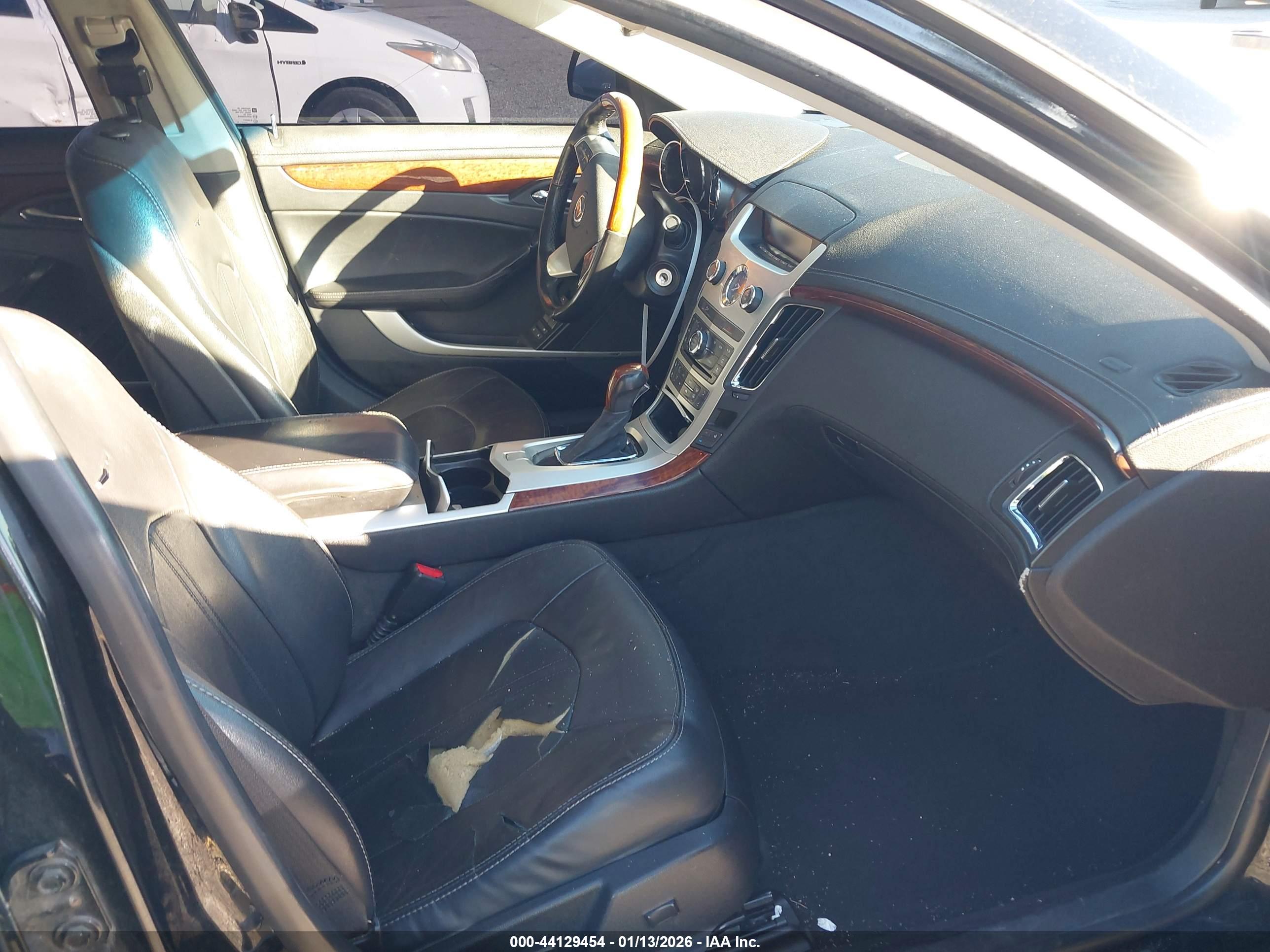 CADILLAC CTS image 5