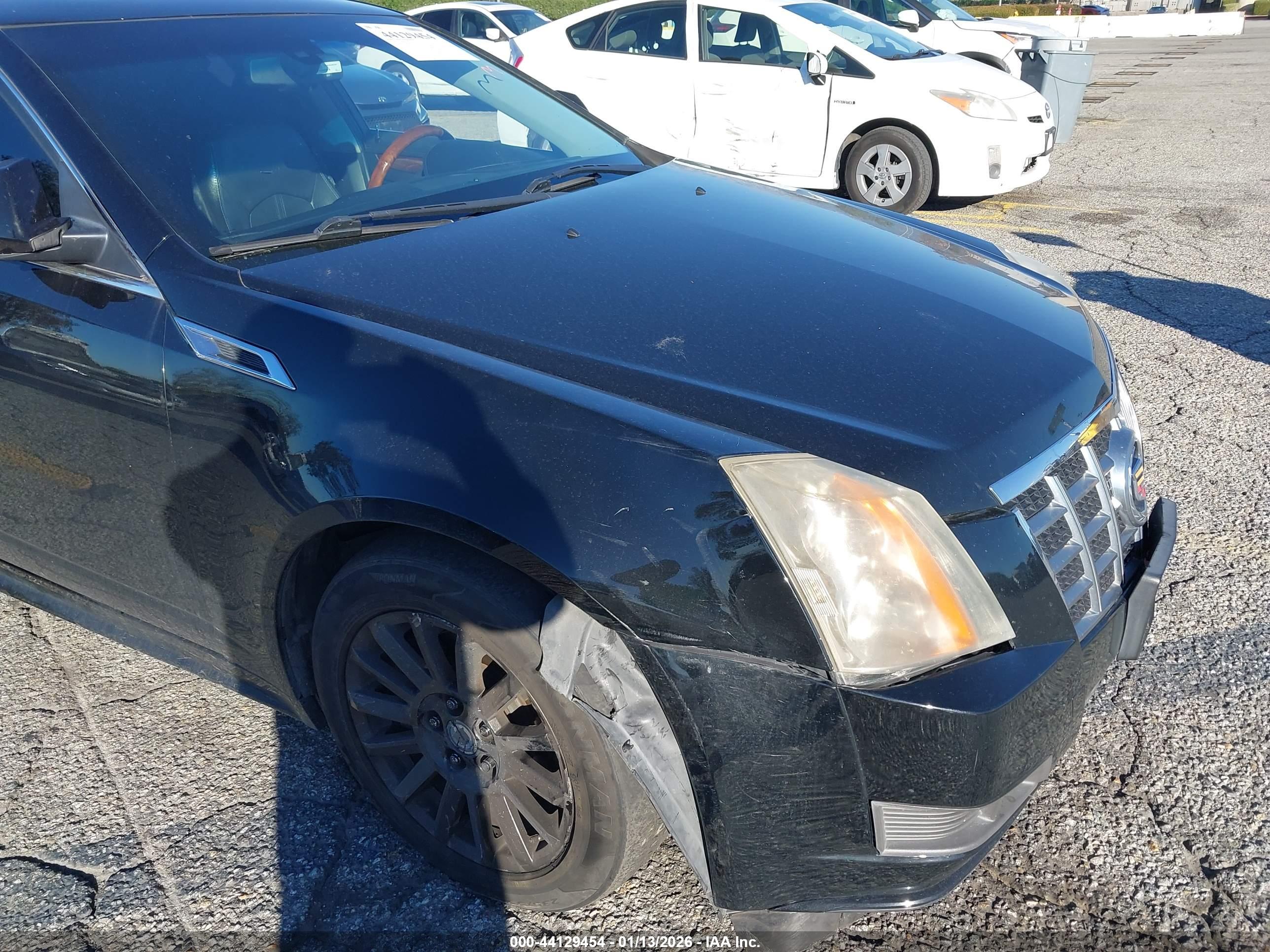 CADILLAC CTS image 6