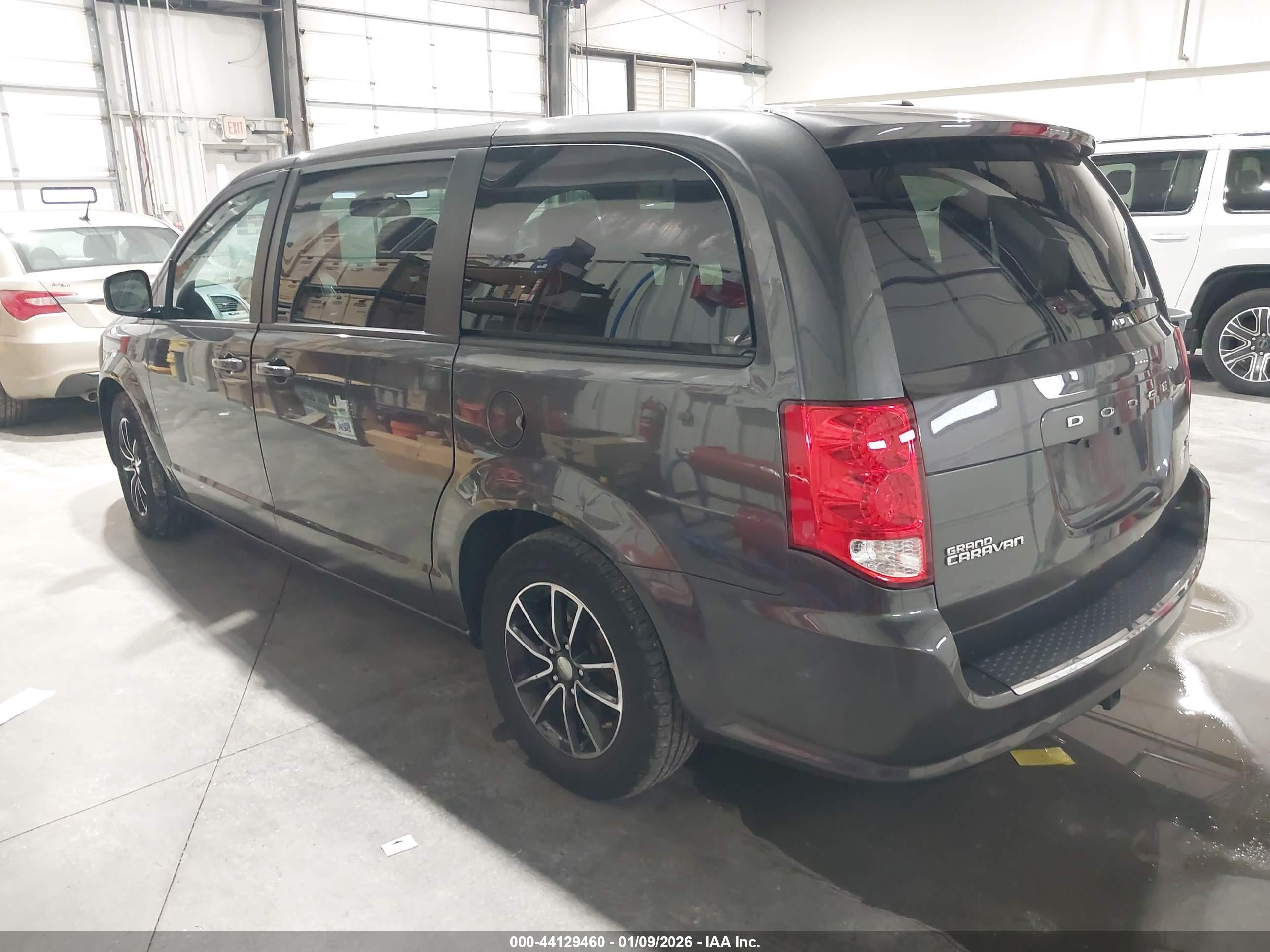 DODGE GRAND image 3