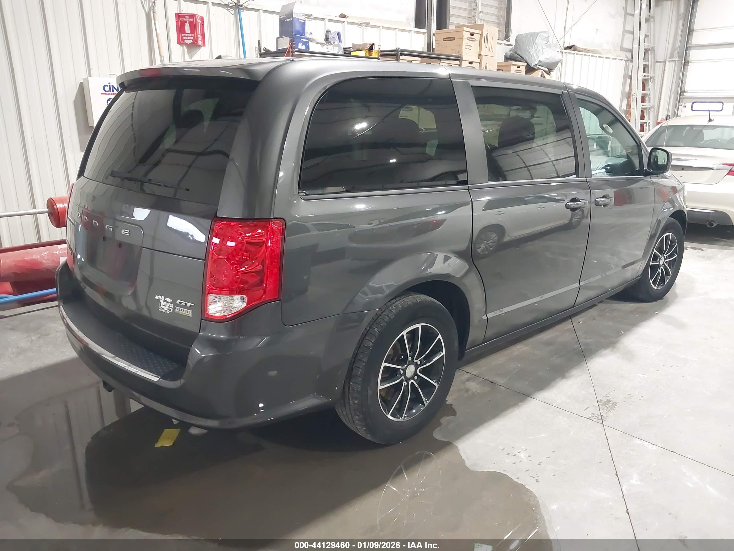 DODGE GRAND image 4