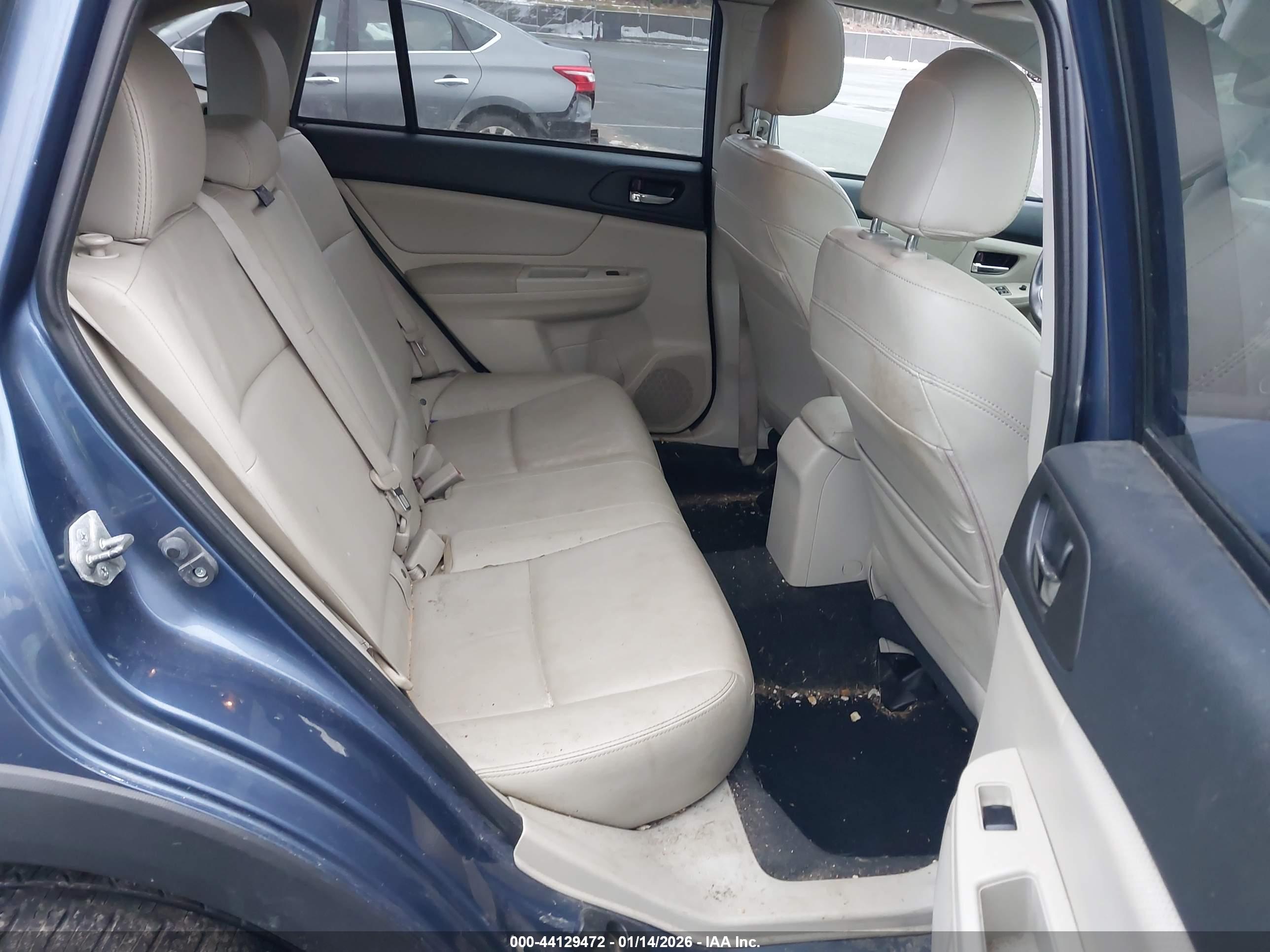 SUBARU XV image 8
