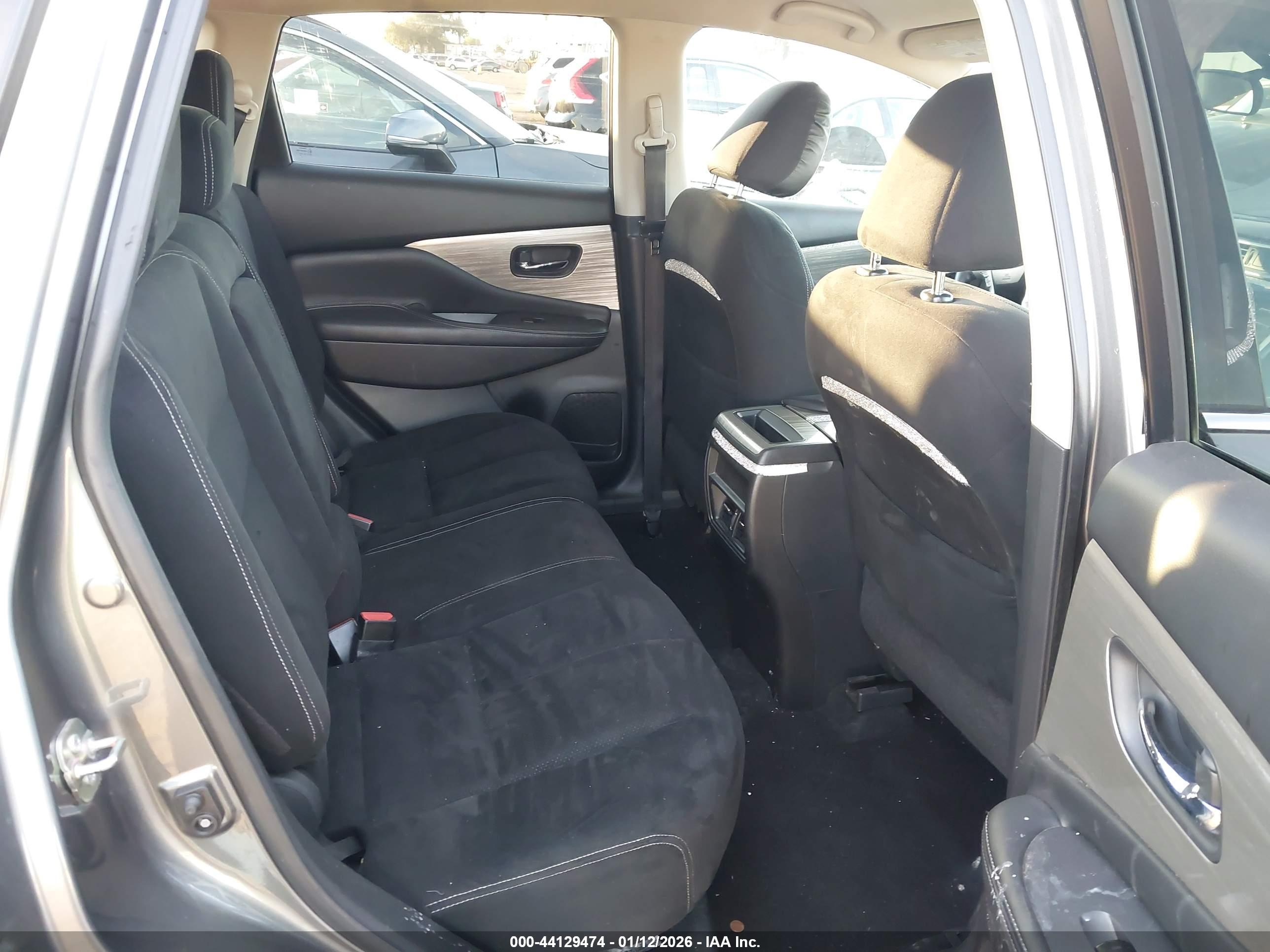 NISSAN MURANO image 8