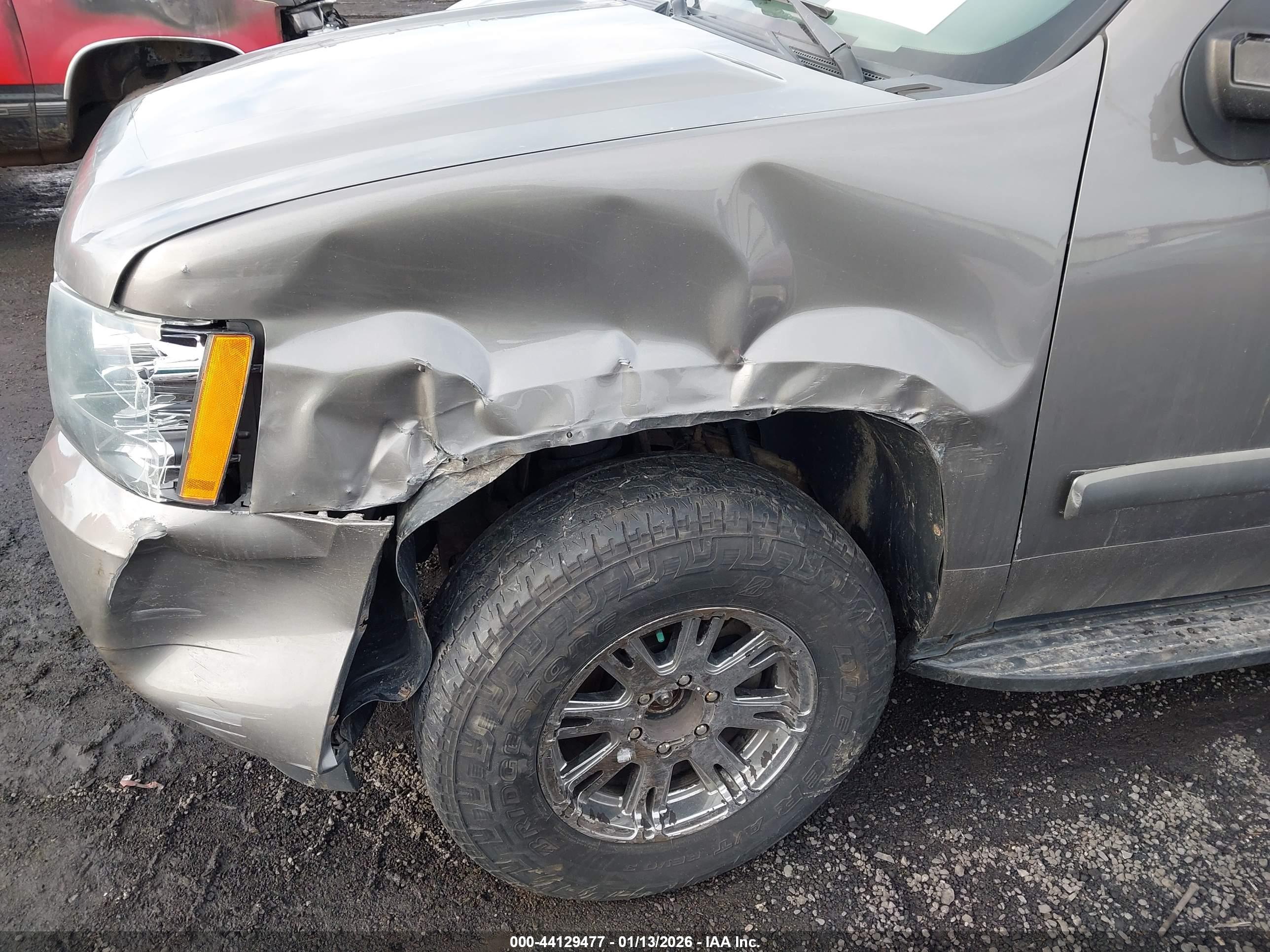 CHEVROLET TAHOE image 6
