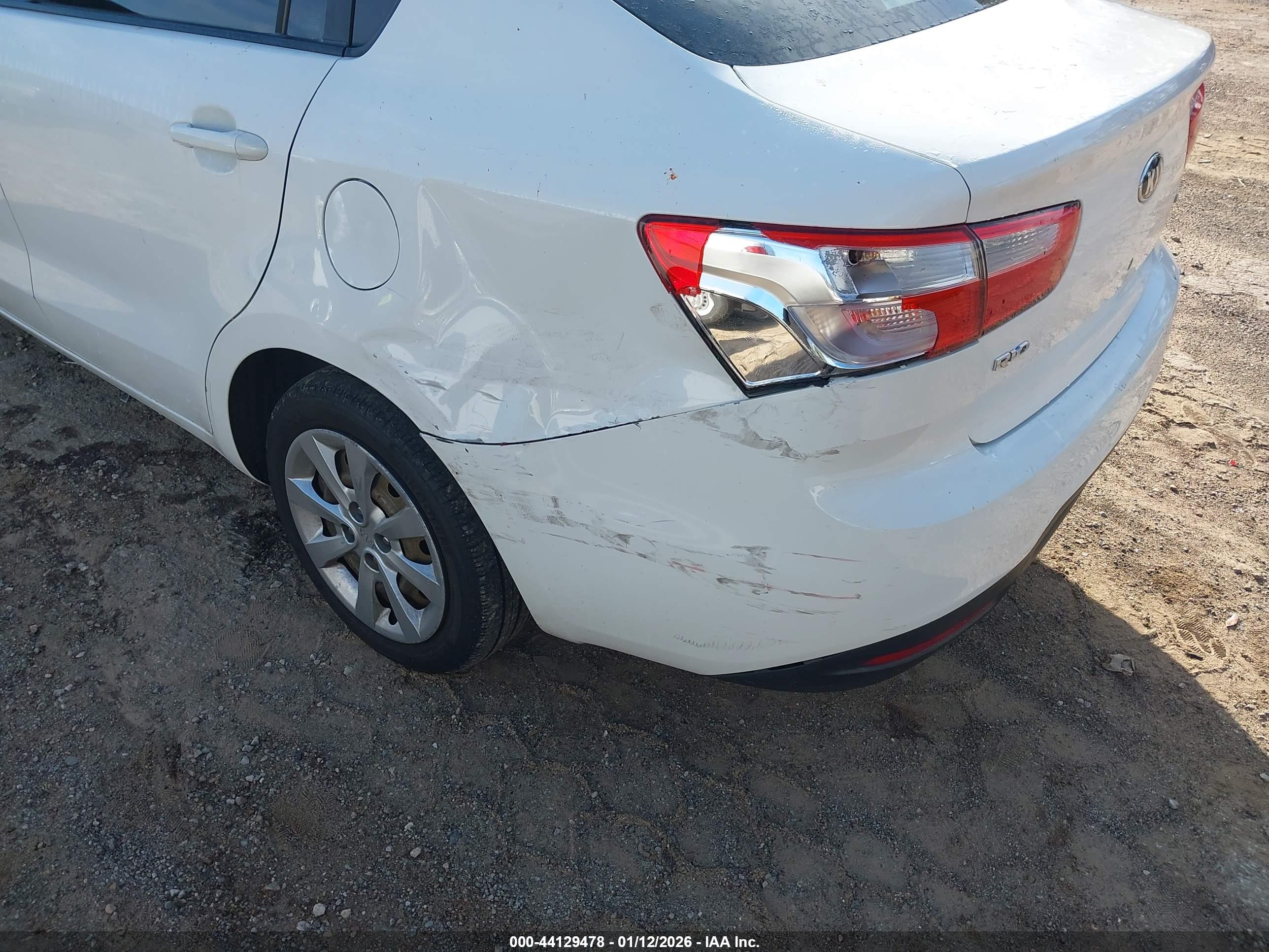 KIA RIO image 6
