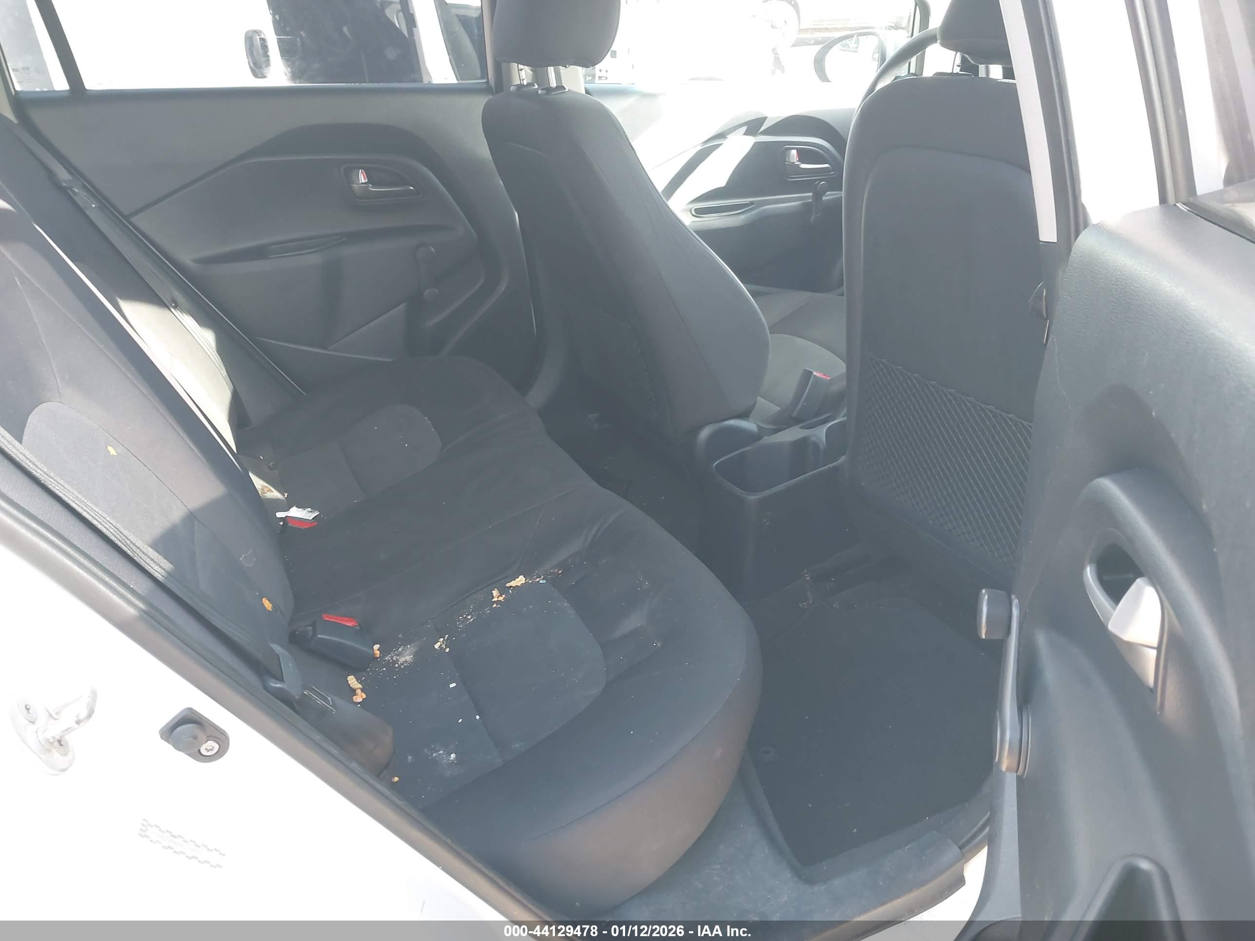 KIA RIO image 8