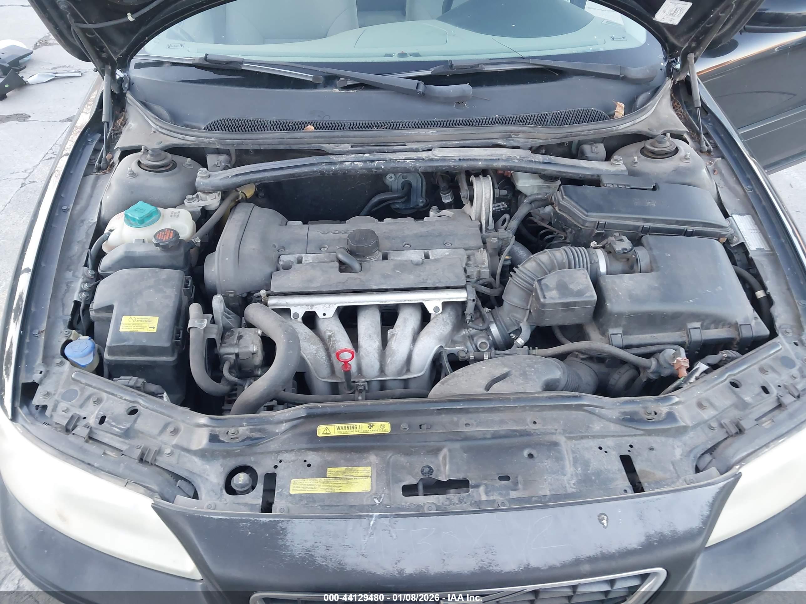 VOLVO S60 image 10
