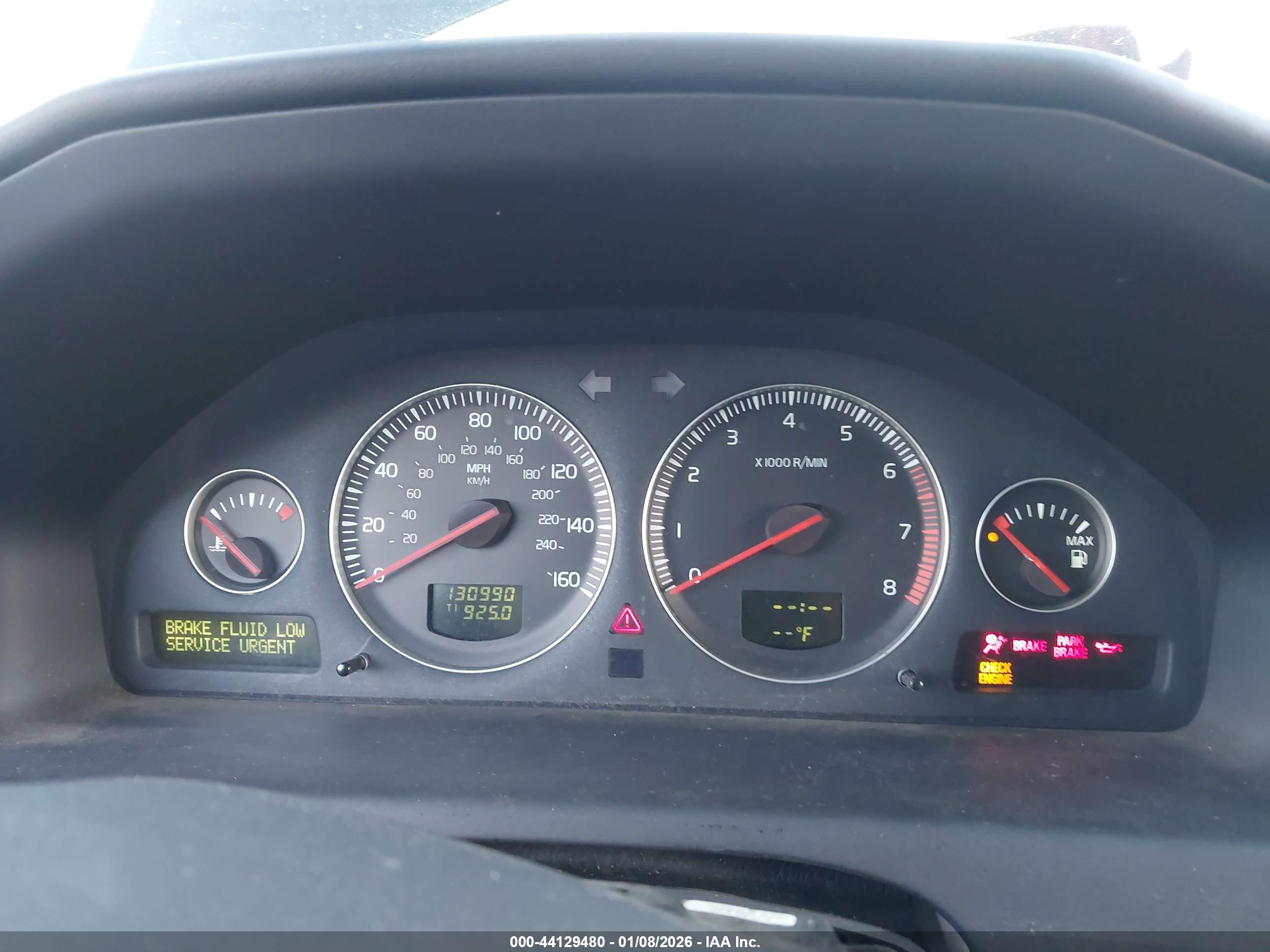 VOLVO S60 image 7