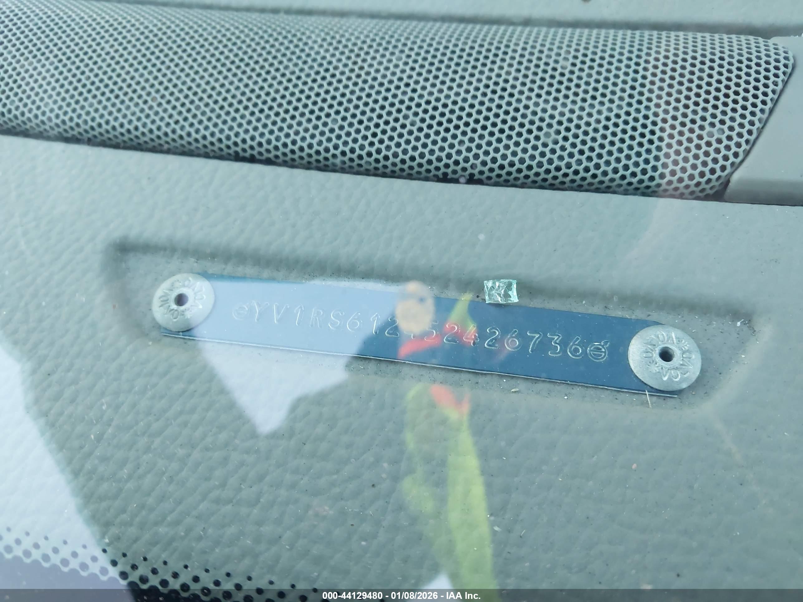 VOLVO S60 image 9