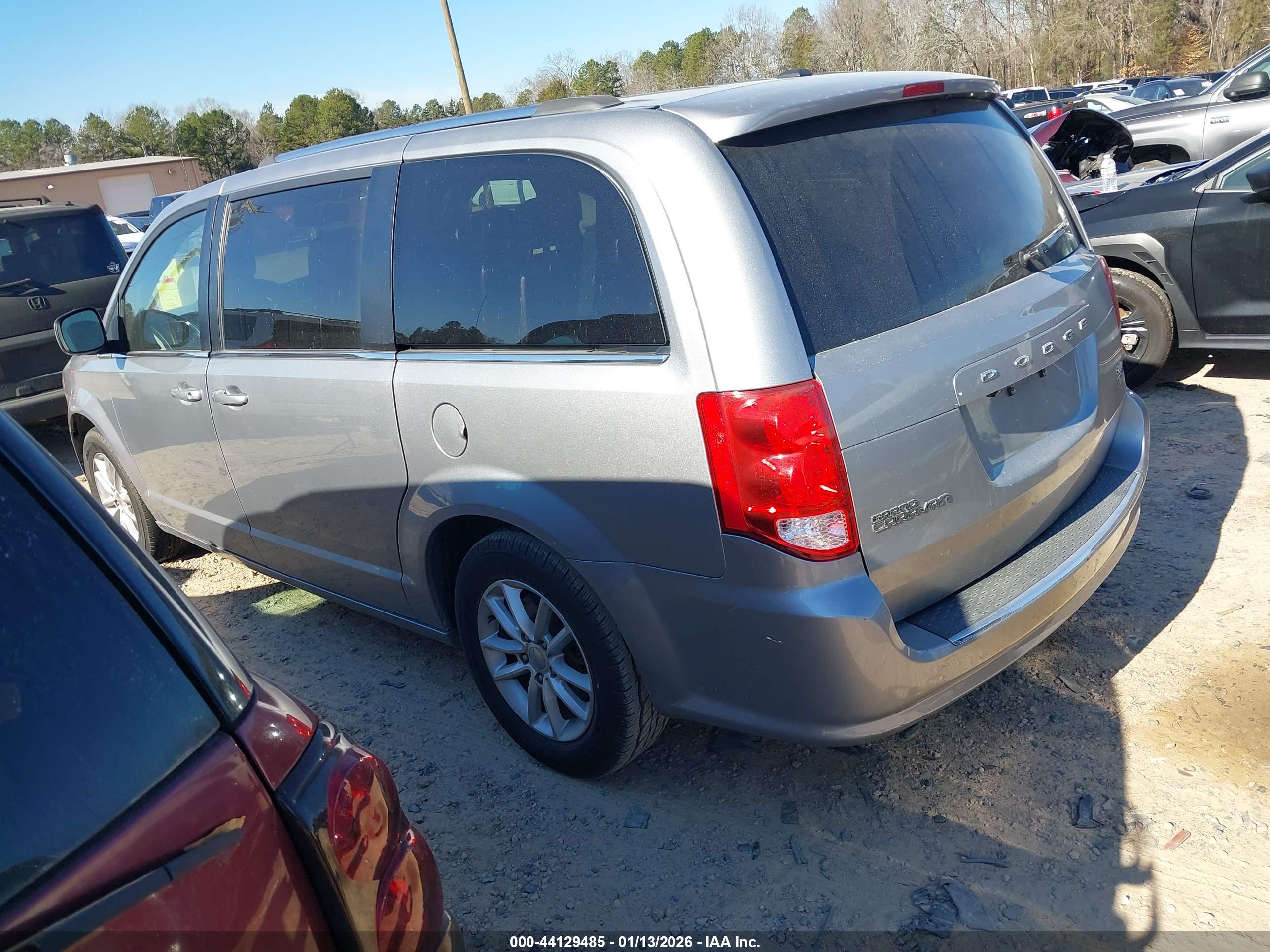 DODGE GRAND image 3