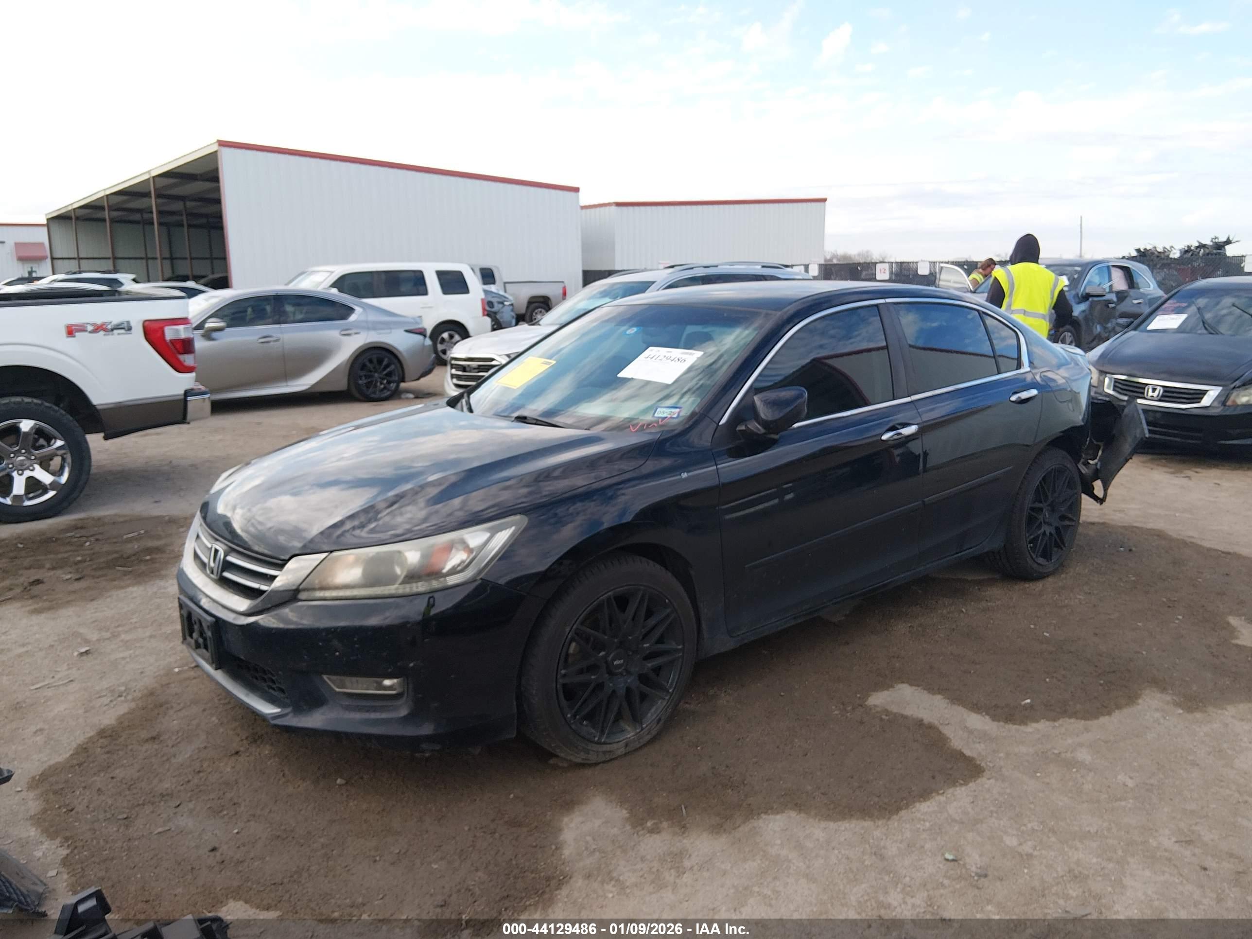 HONDA ACCORD image 2