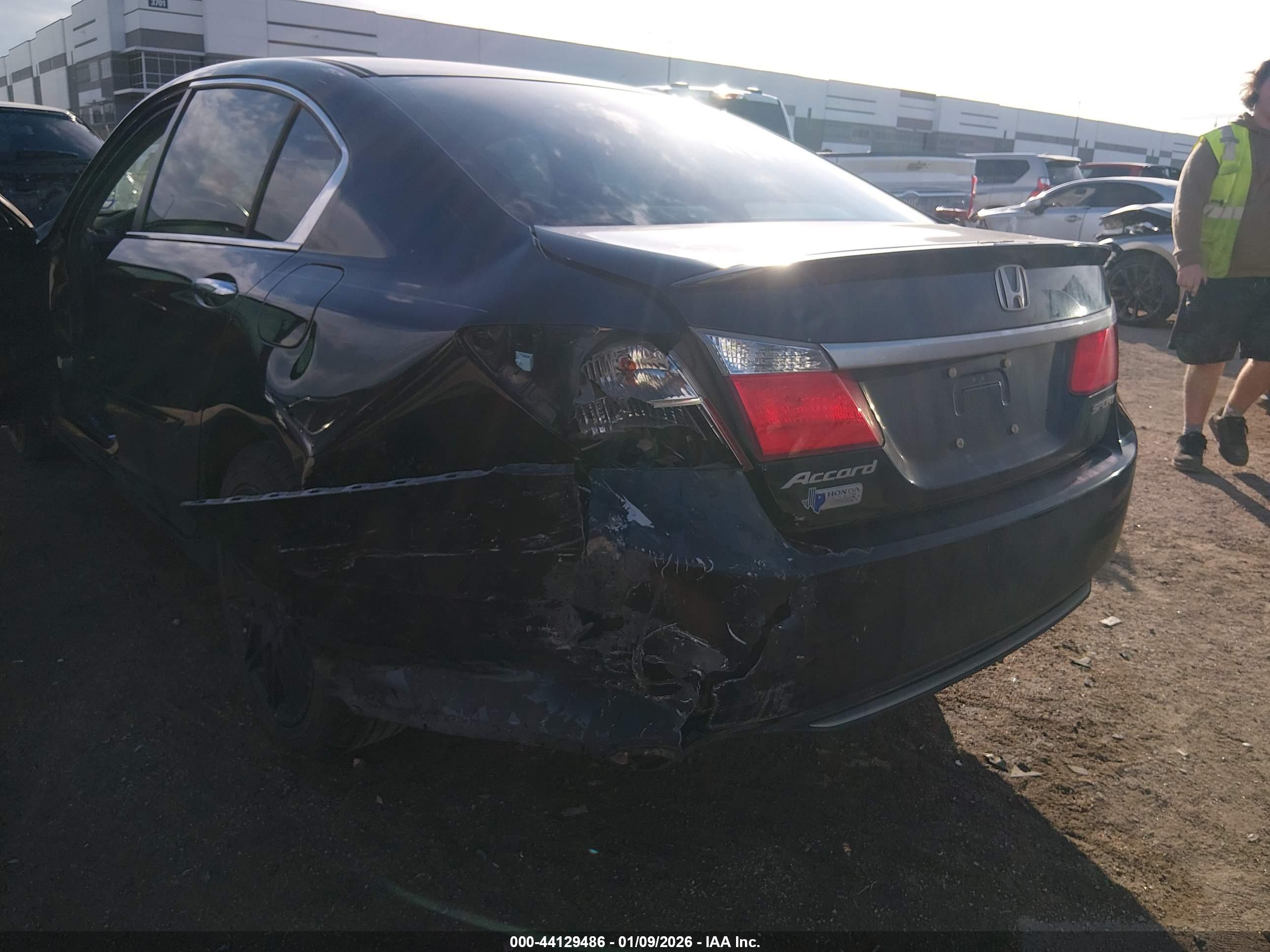 HONDA ACCORD image 6