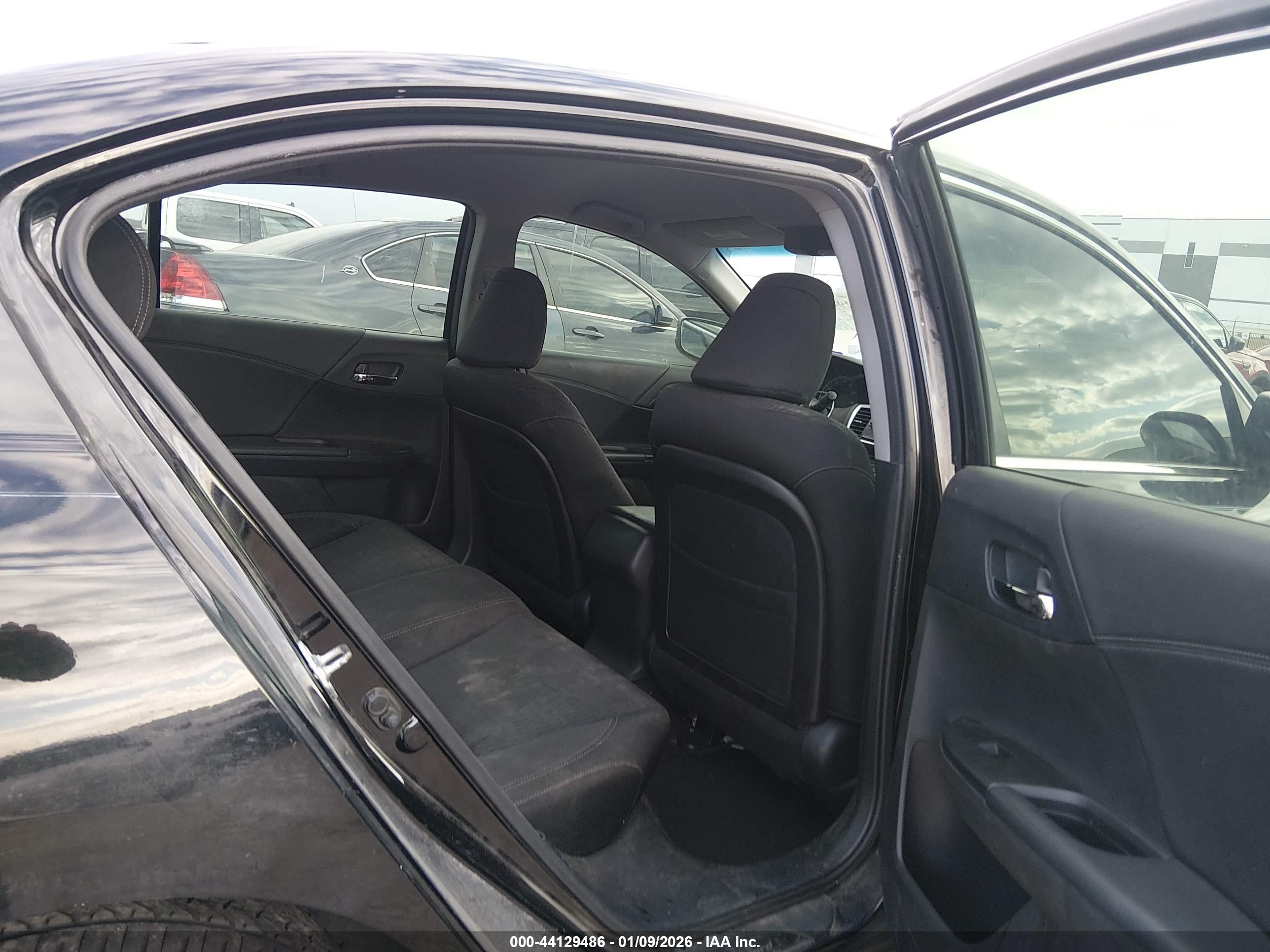HONDA ACCORD image 8