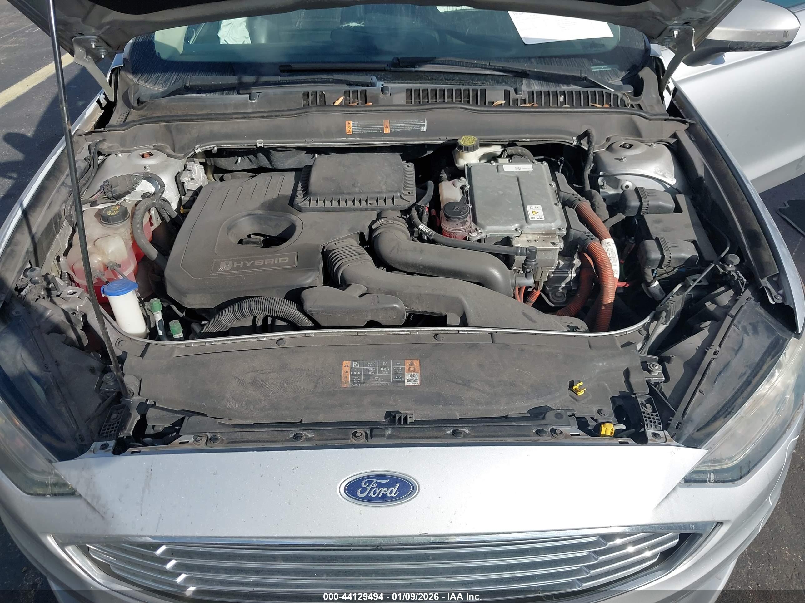 FORD FUSION image 10