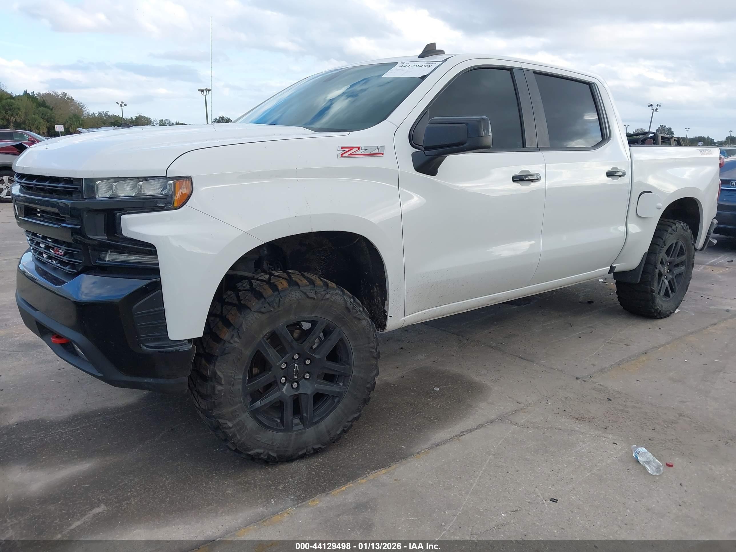 CHEVROLET SILVERADO image 2