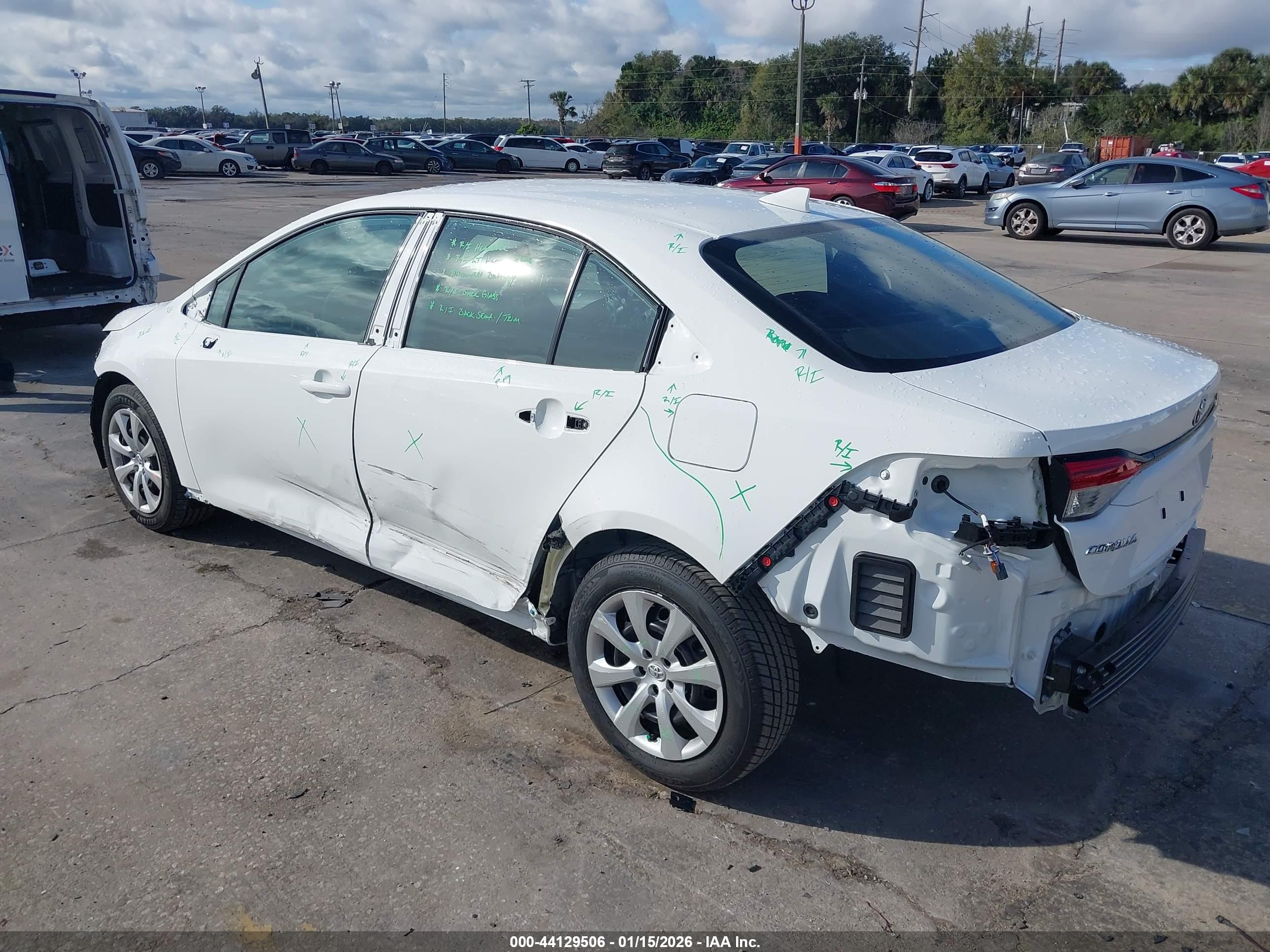 TOYOTA COROLLA image 3