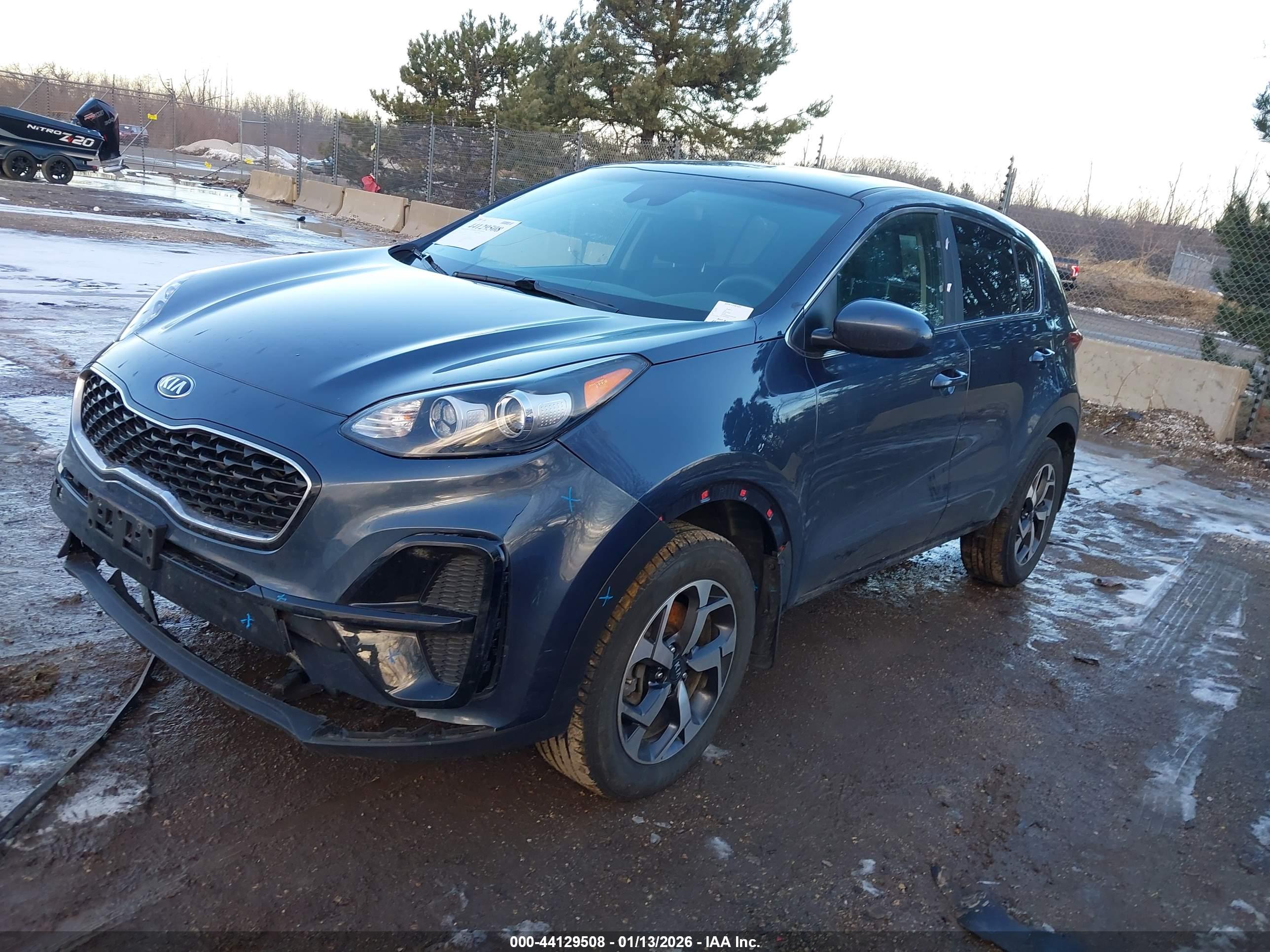 KIA SPORTAGE image 2