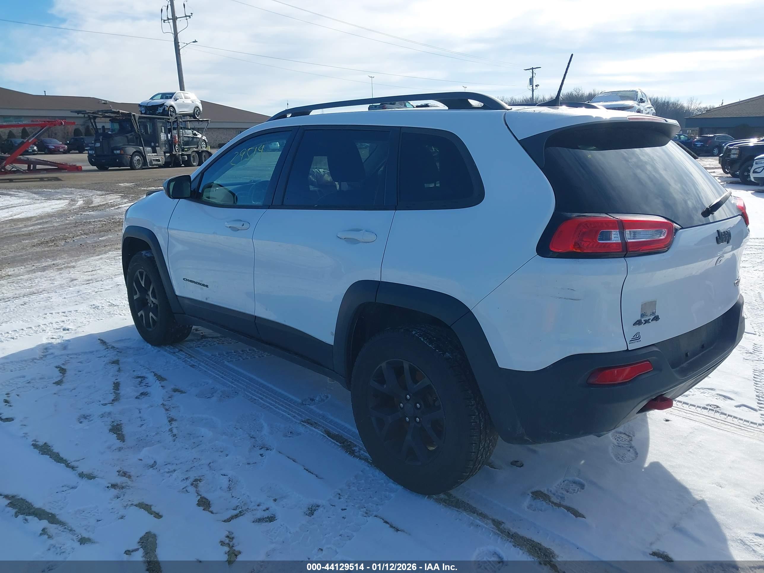 JEEP CHEROKEE image 3