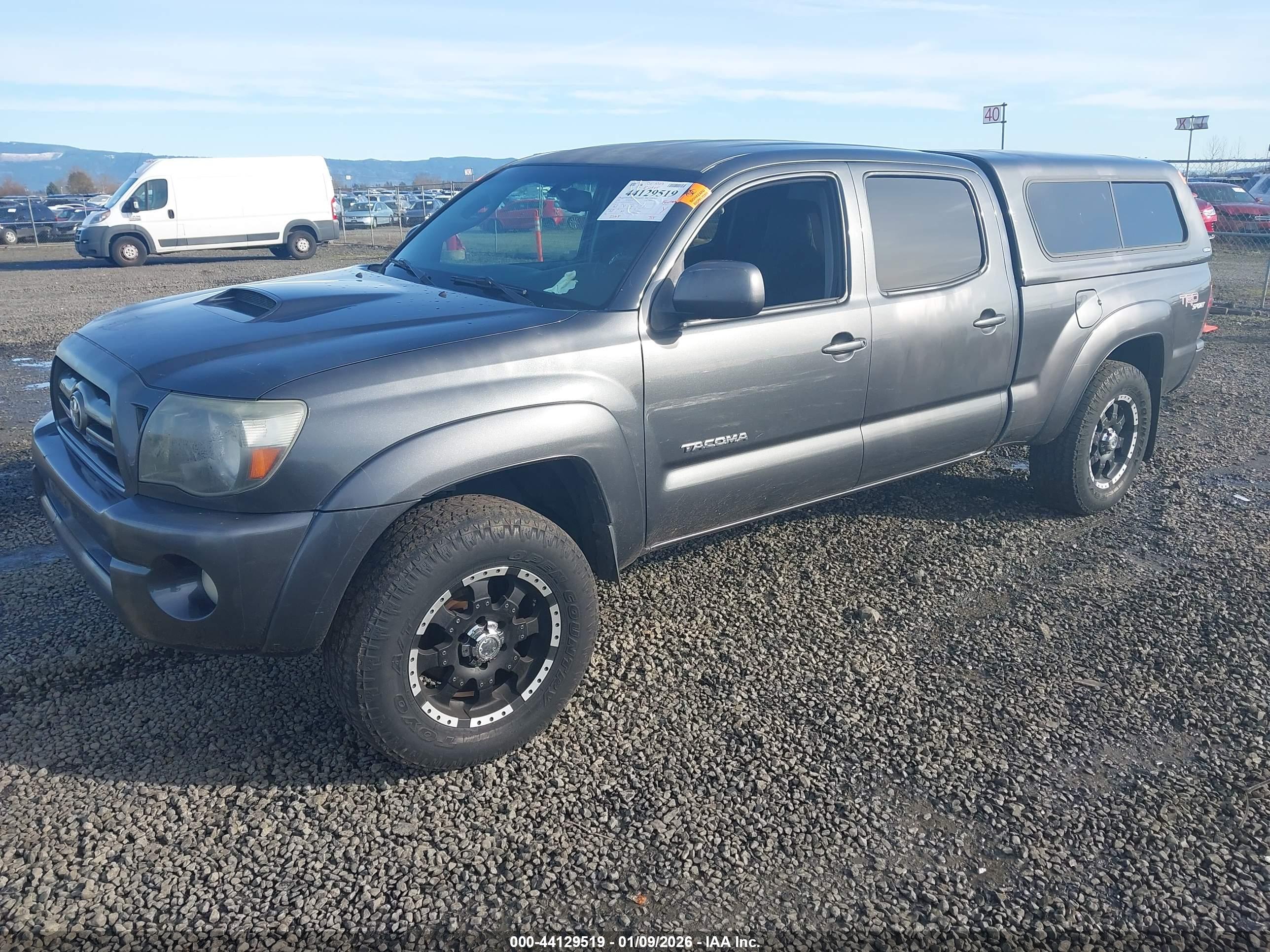 TOYOTA TACOMA image 2
