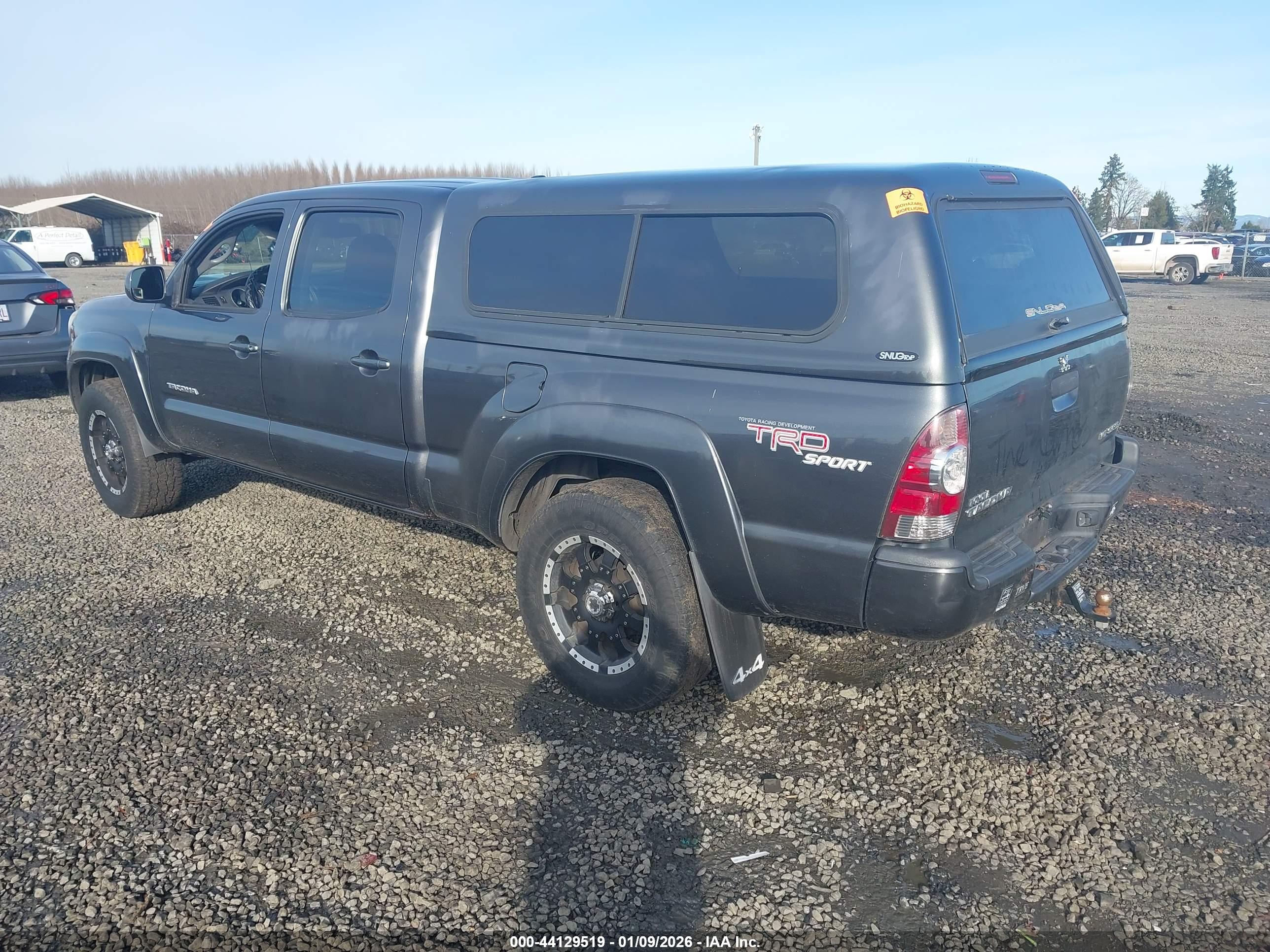 TOYOTA TACOMA image 3