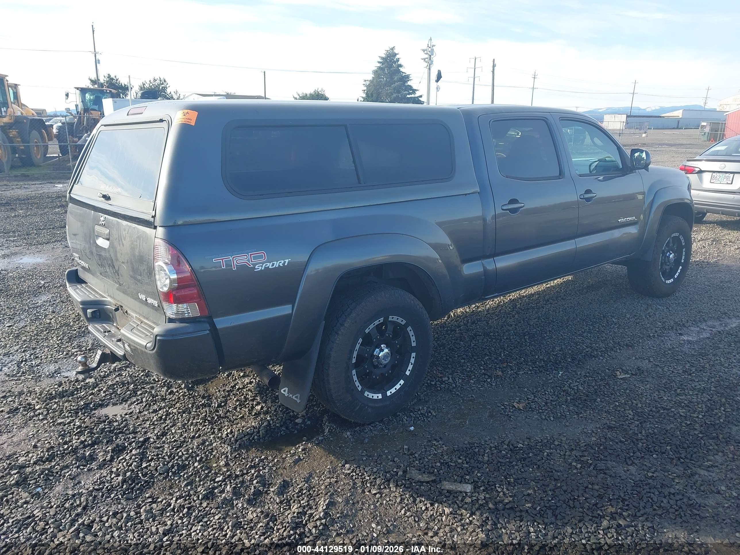 TOYOTA TACOMA image 4