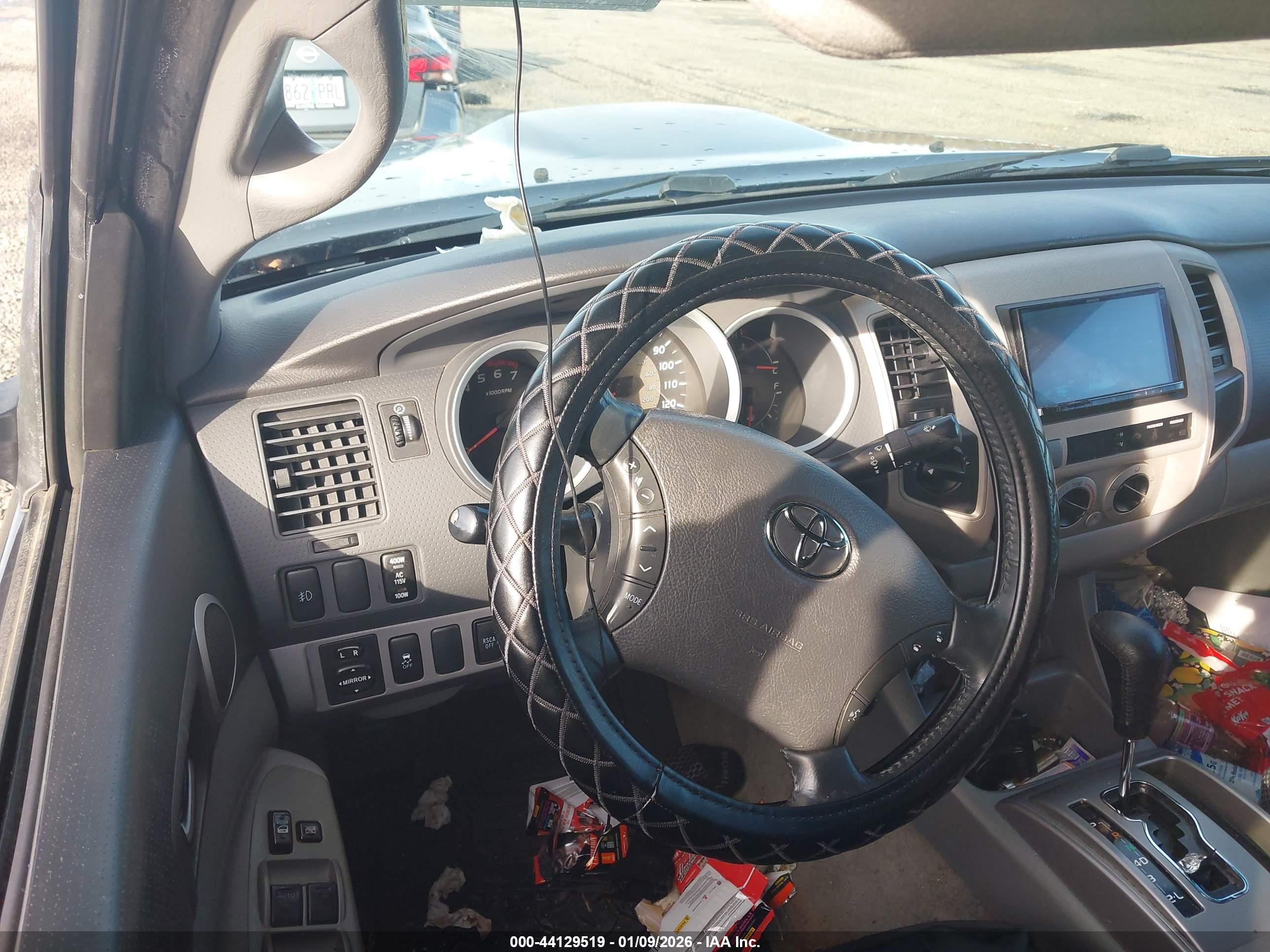 TOYOTA TACOMA image 7