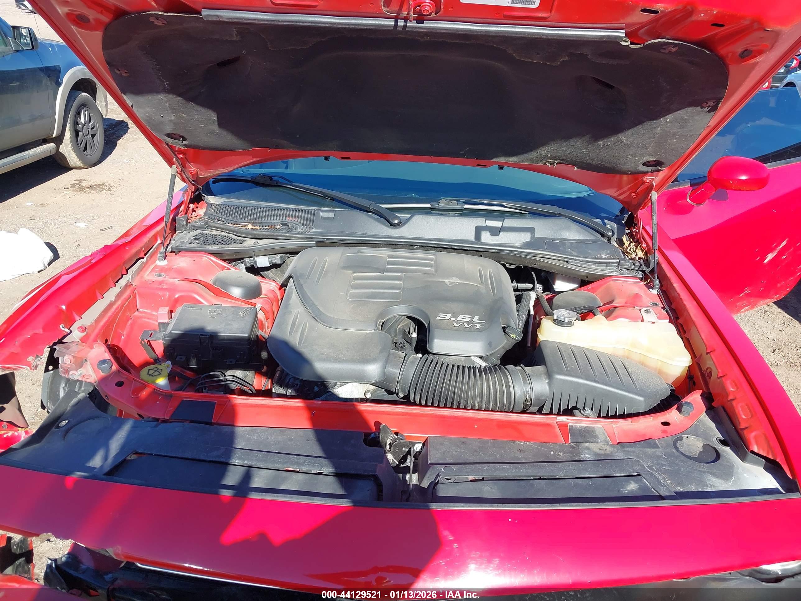 DODGE CHALLENGER image 10
