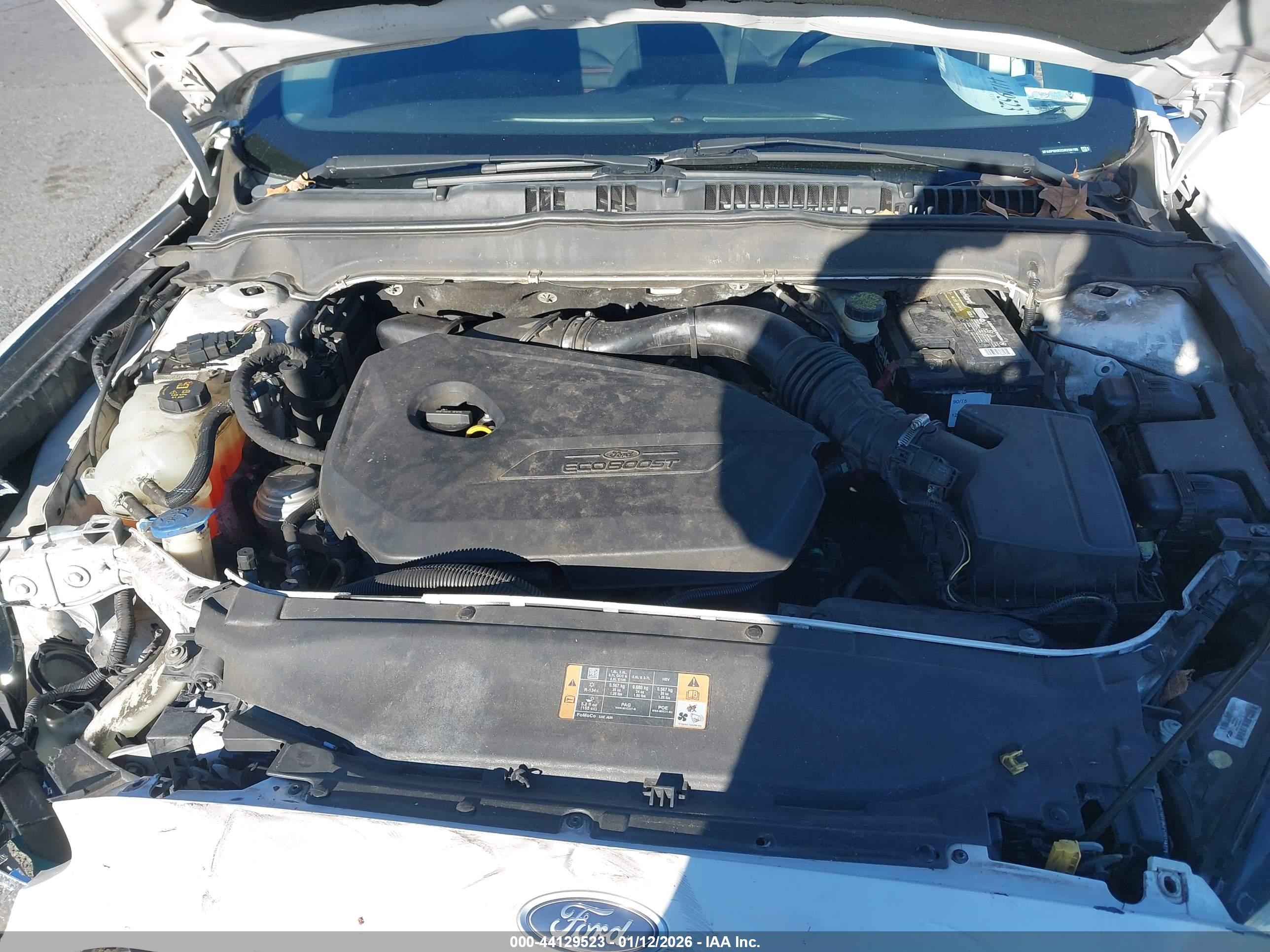 FORD FUSION image 10