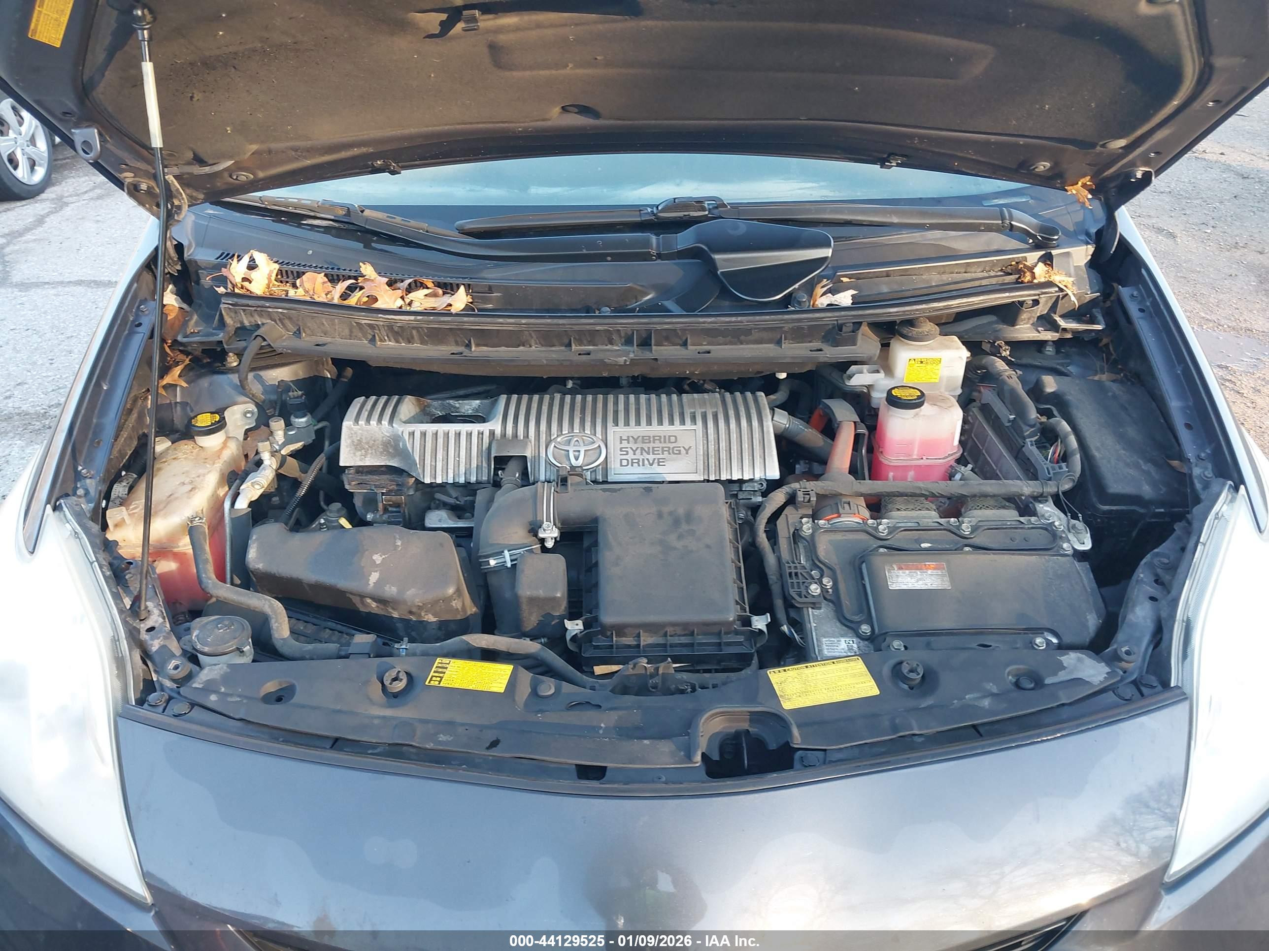 TOYOTA PRIUS image 10