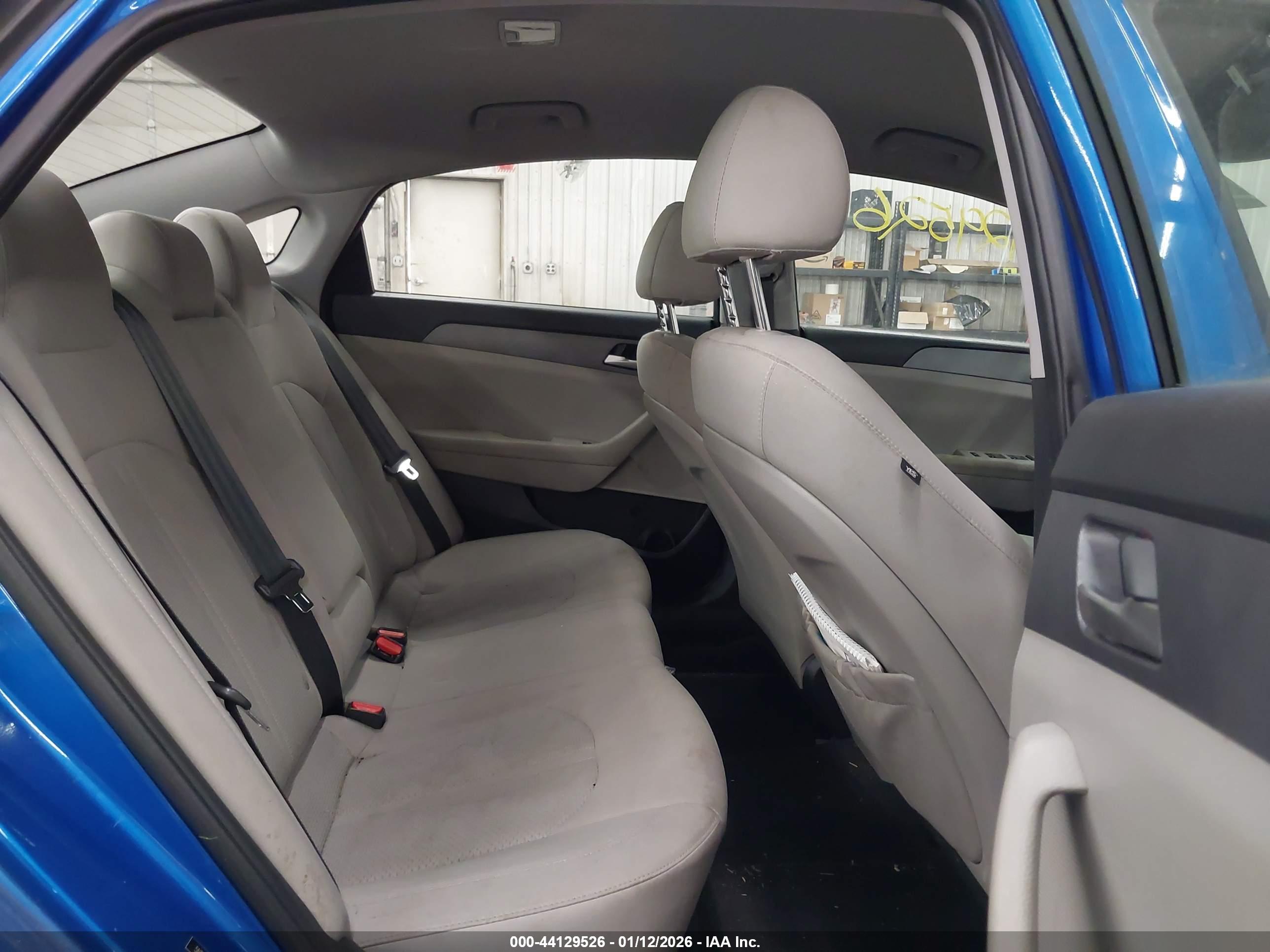 HYUNDAI SONATA image 8