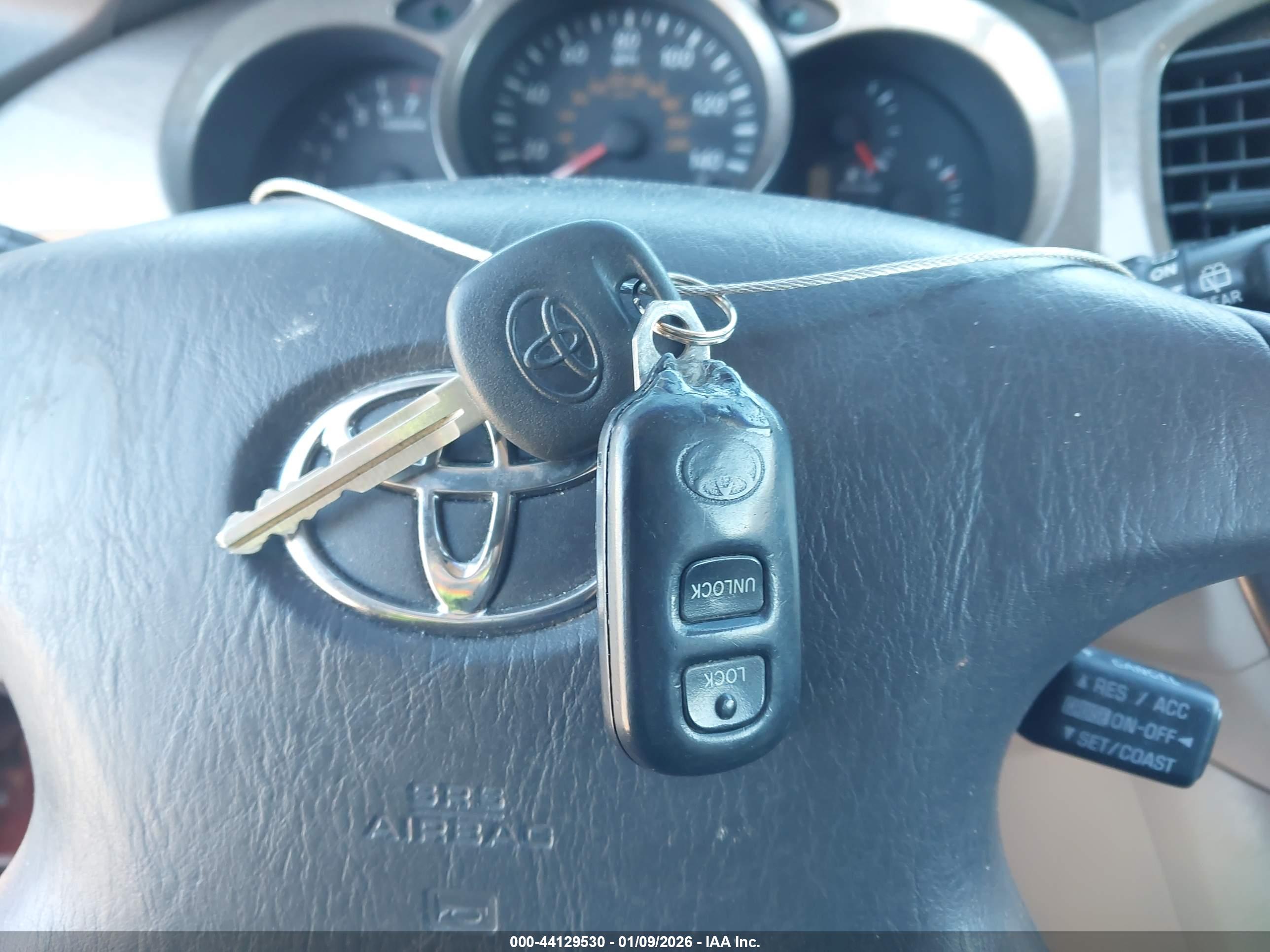 TOYOTA HIGHLANDER image 11