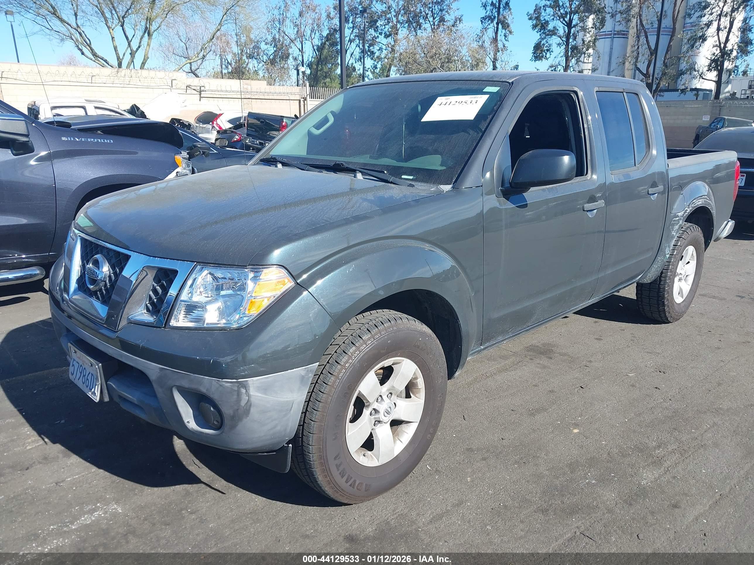NISSAN FRONTIER image 2