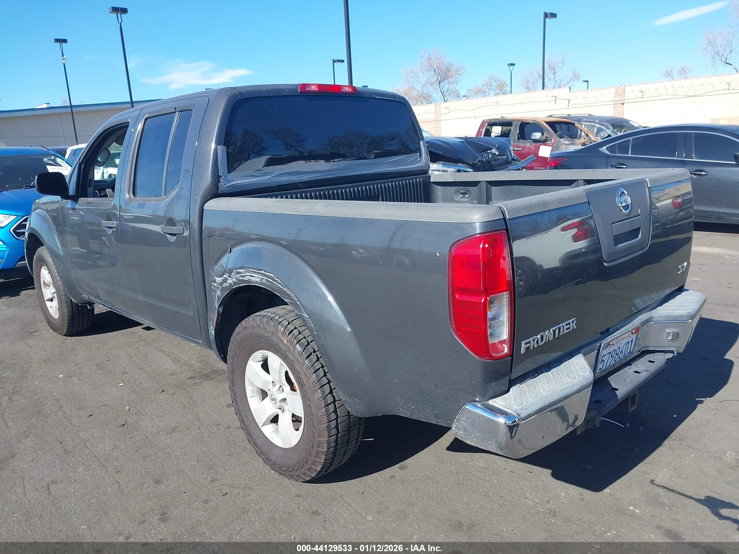 NISSAN FRONTIER image 3