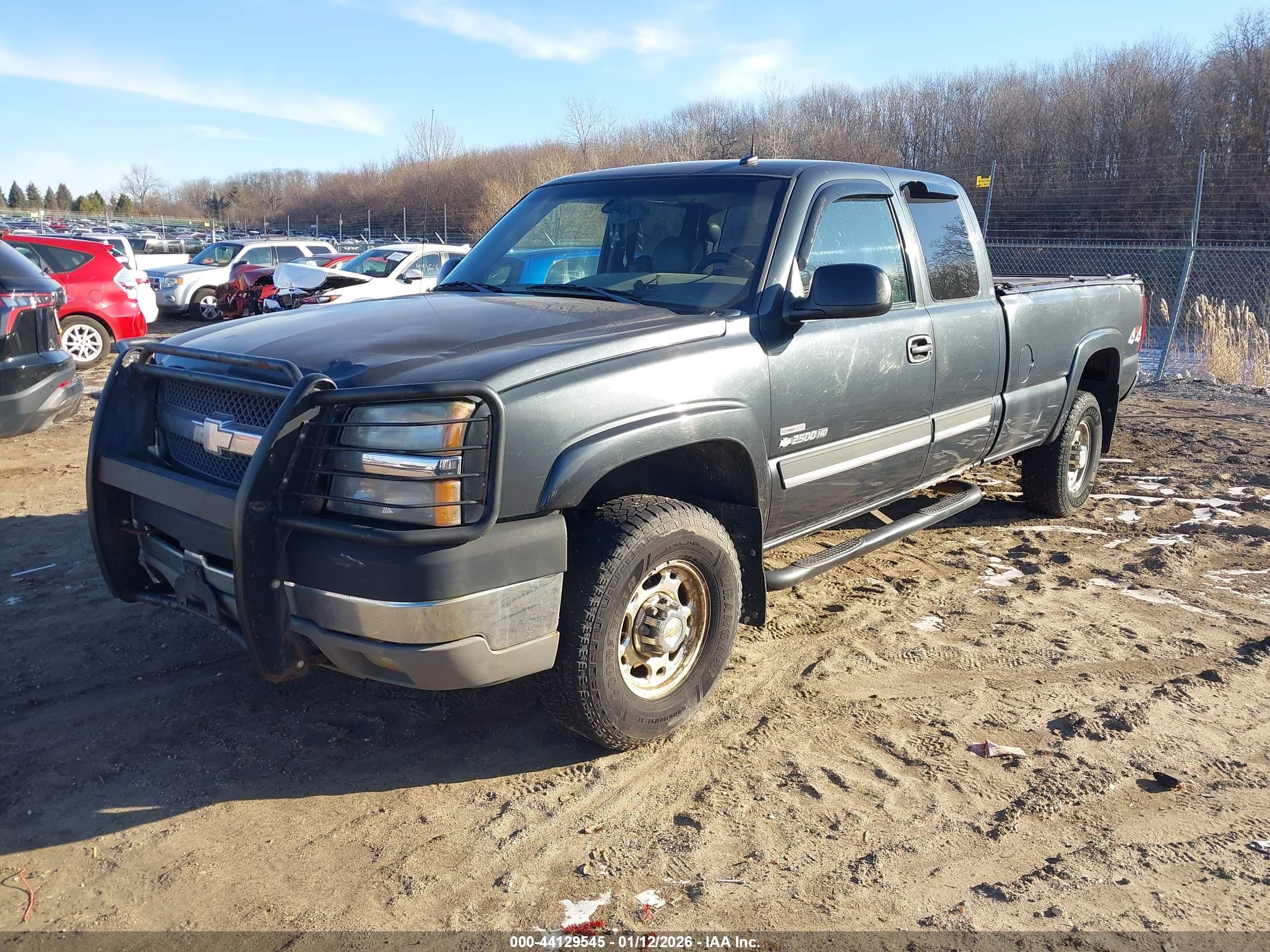 CHEVROLET SILVERADO image 2