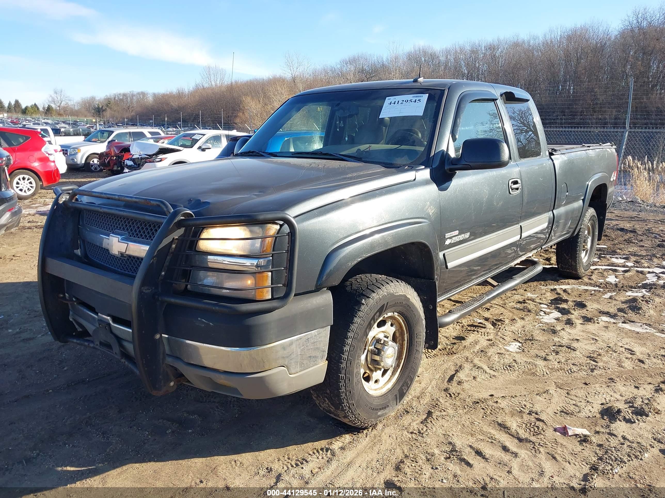 CHEVROLET SILVERADO image 6