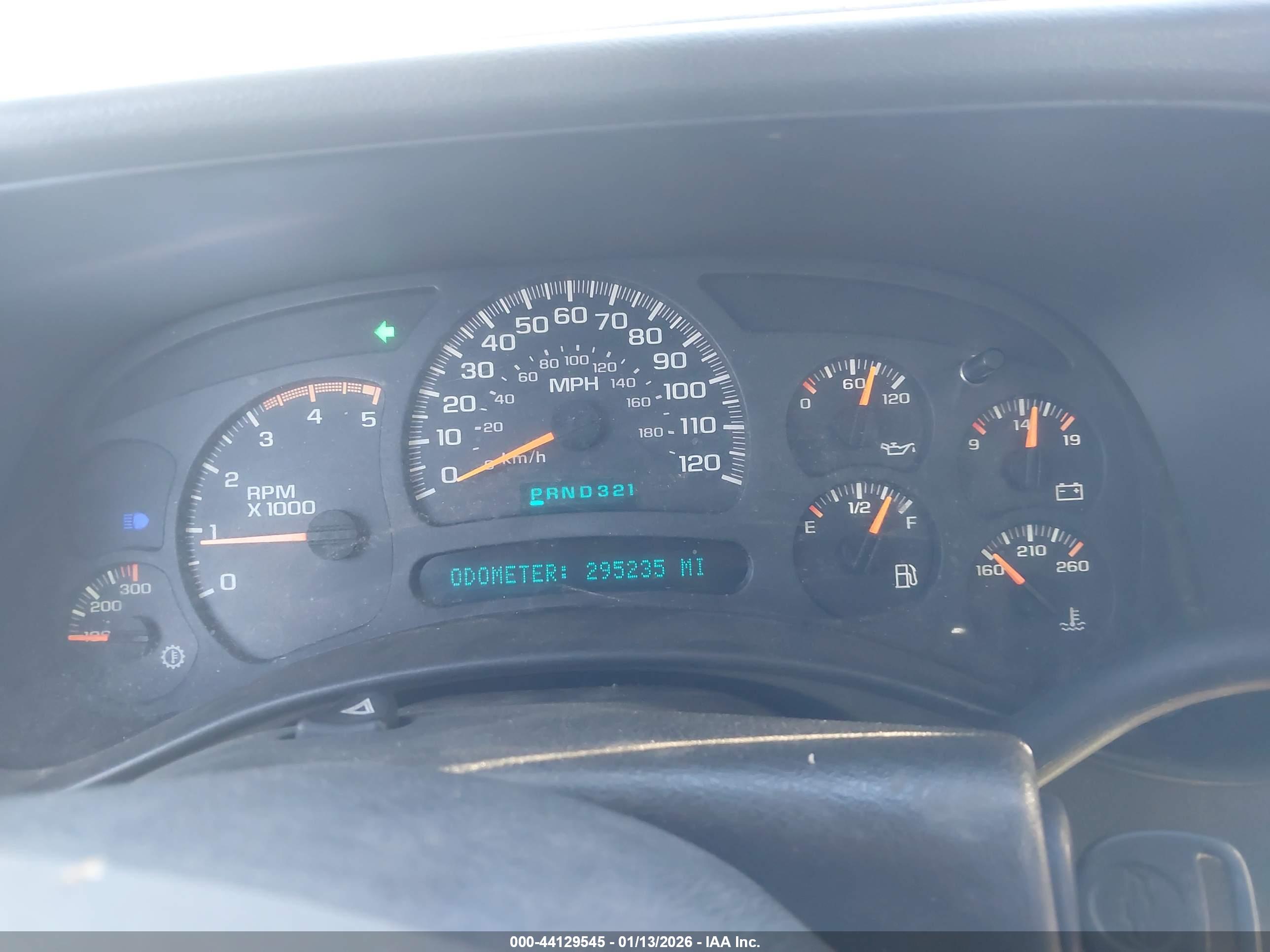 CHEVROLET SILVERADO image 7