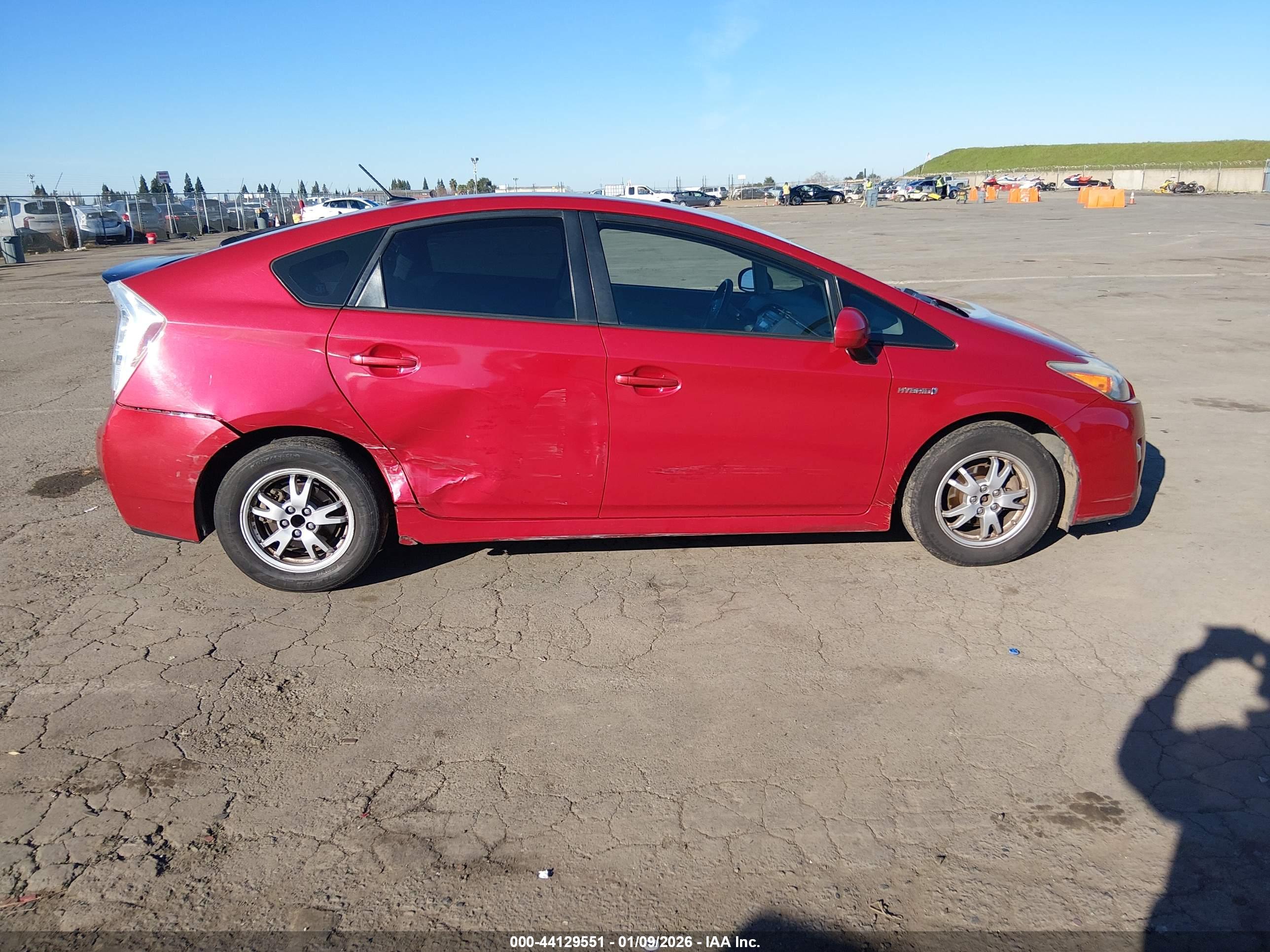 TOYOTA PRIUS image 6