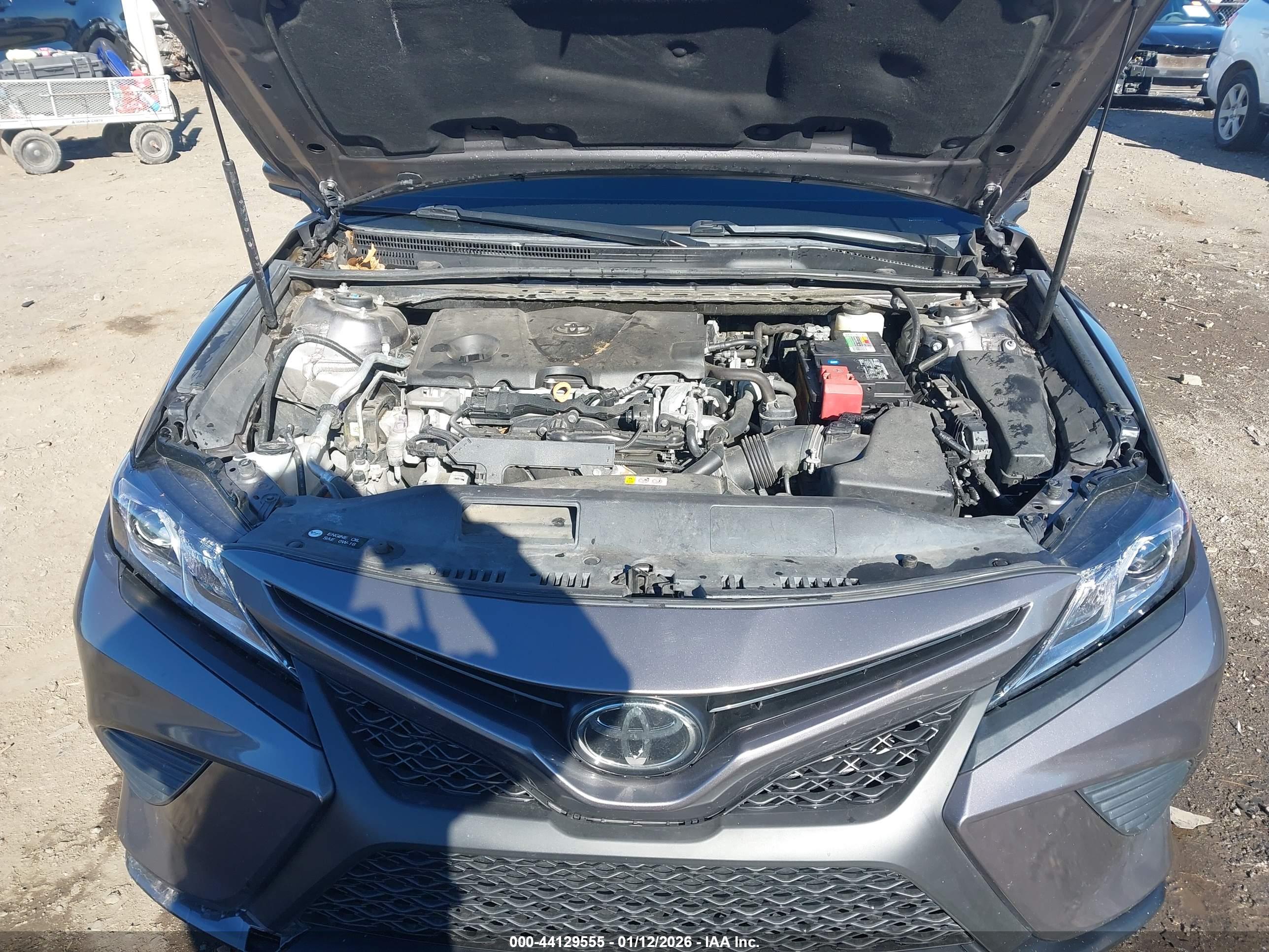 TOYOTA CAMRY image 10