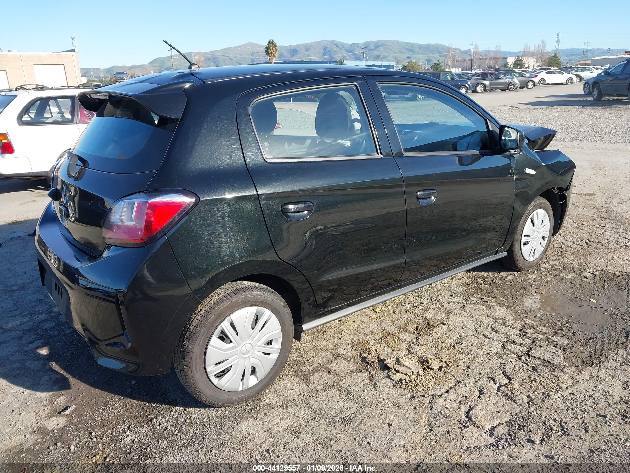 MITSUBISHI MIRAGE image 4