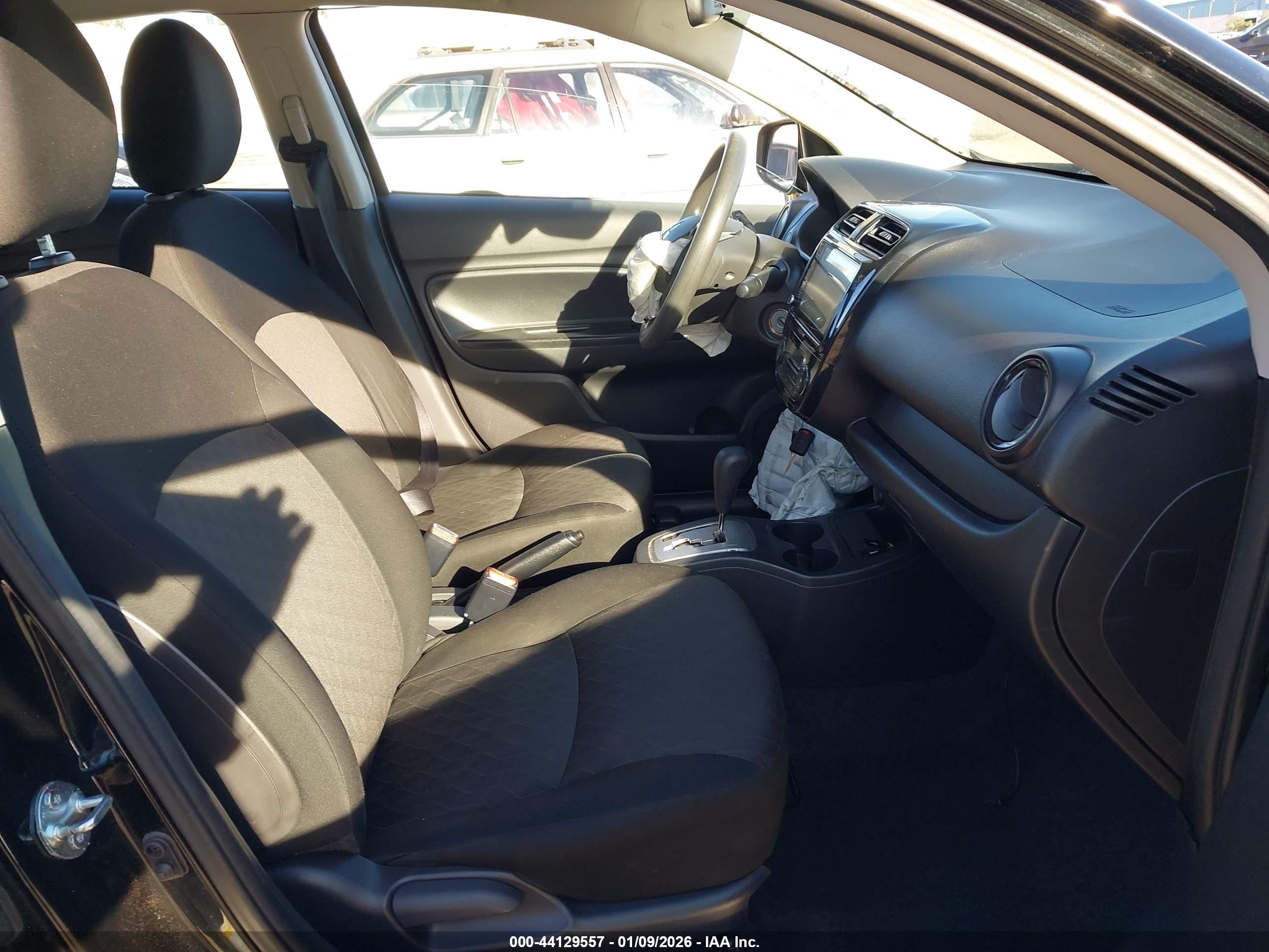 MITSUBISHI MIRAGE image 5