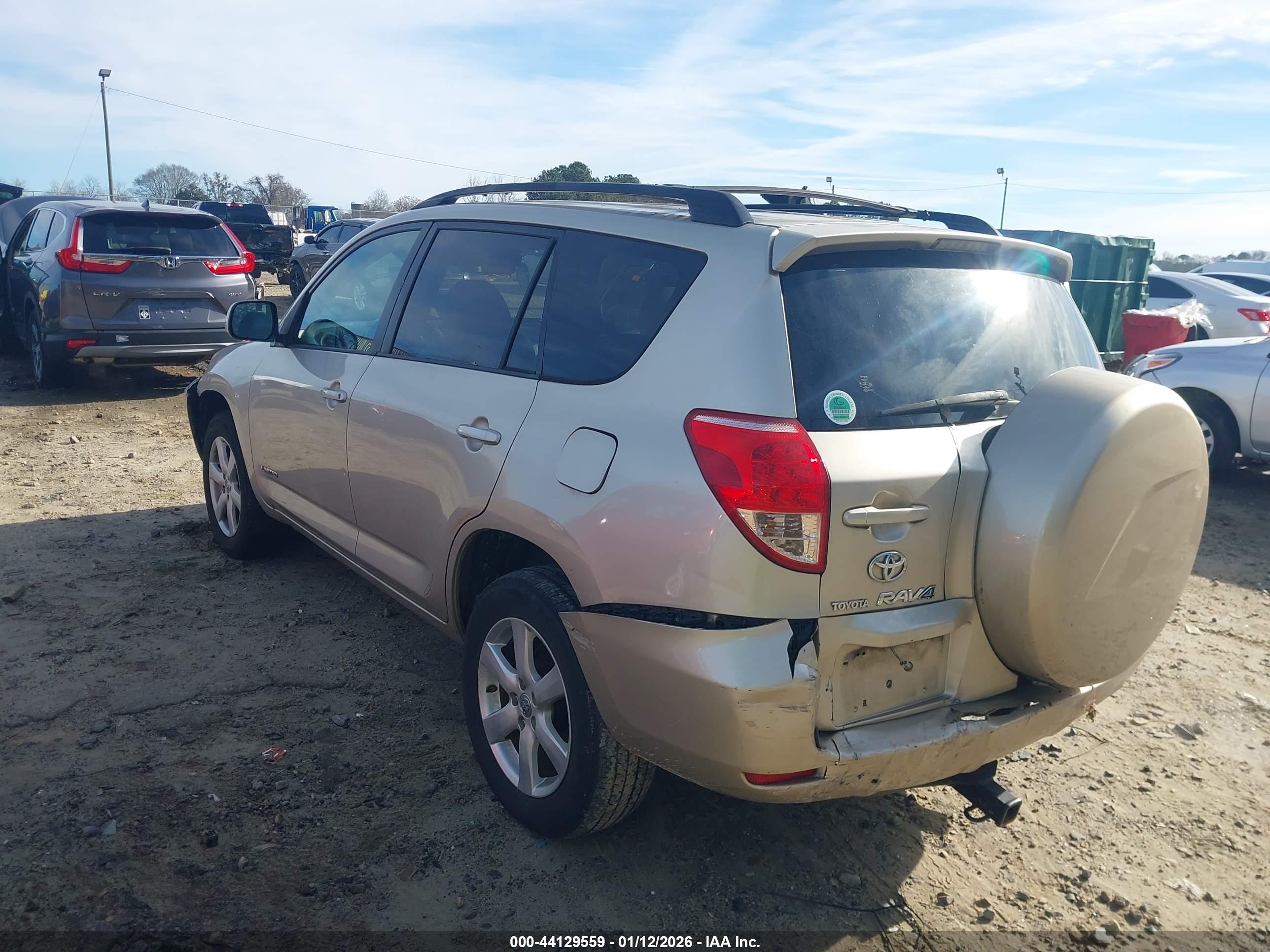 TOYOTA RAV4 image 6