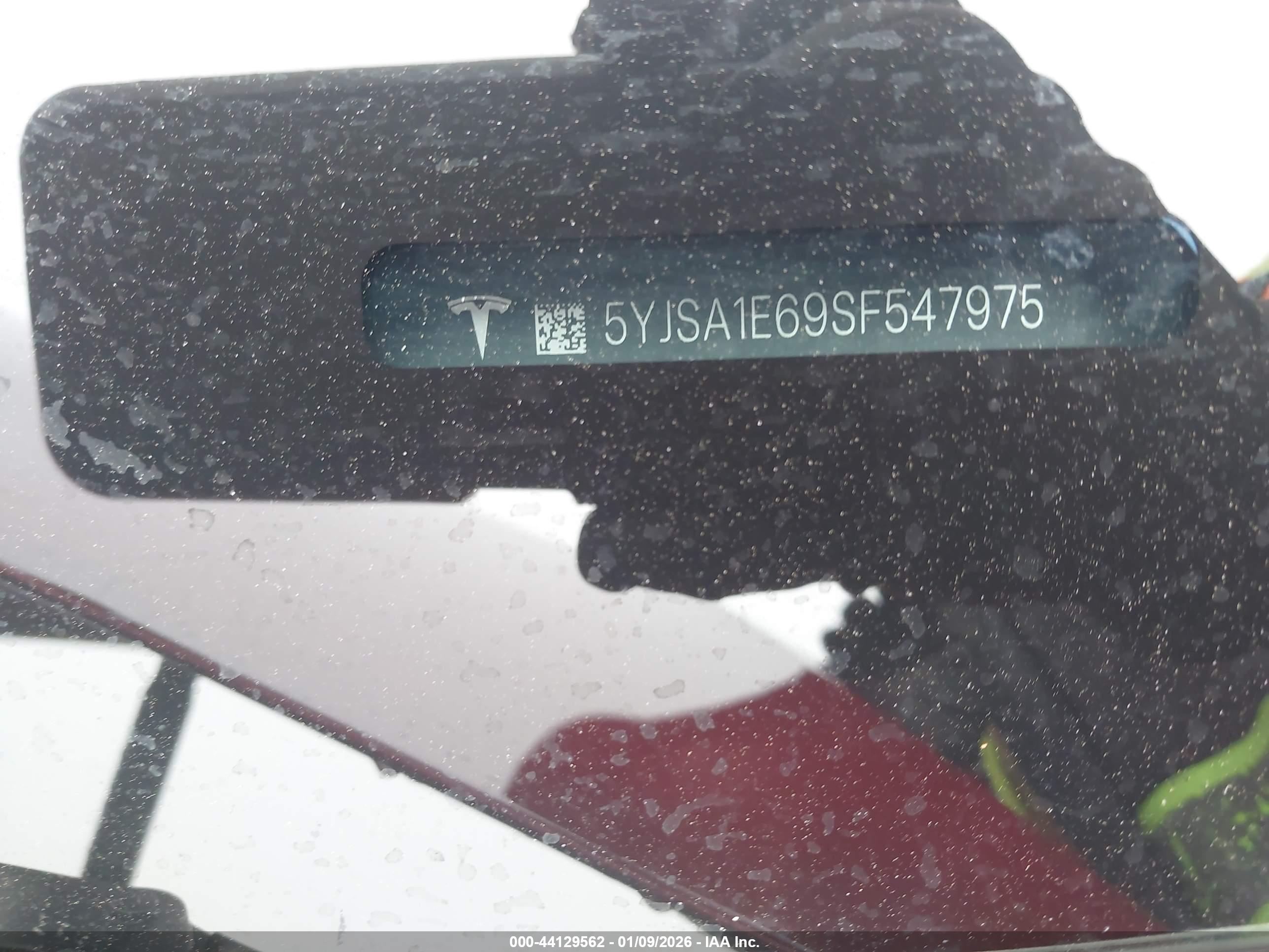 TESLA MODEL image 9