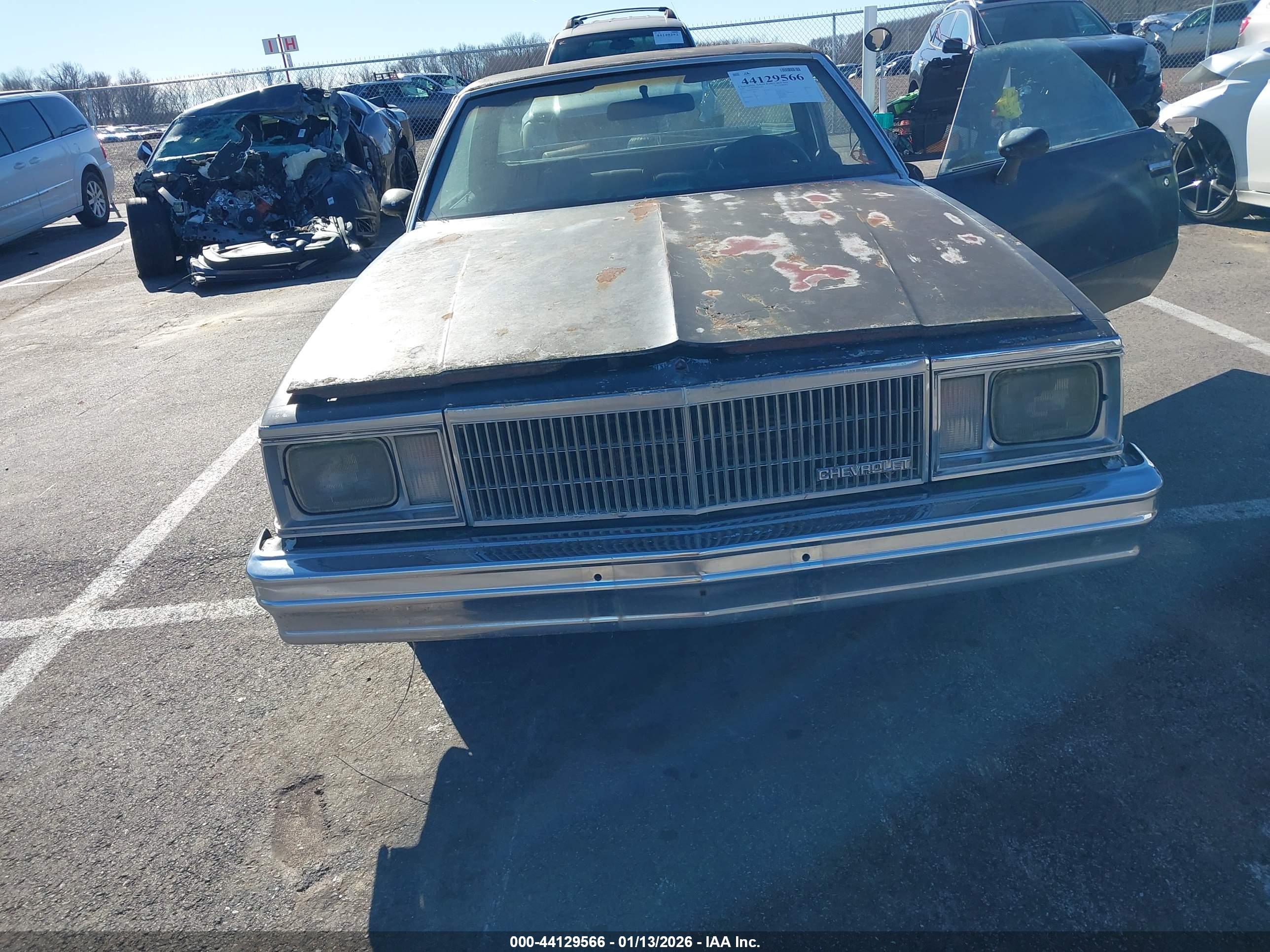 CHEVROLET EL image 6