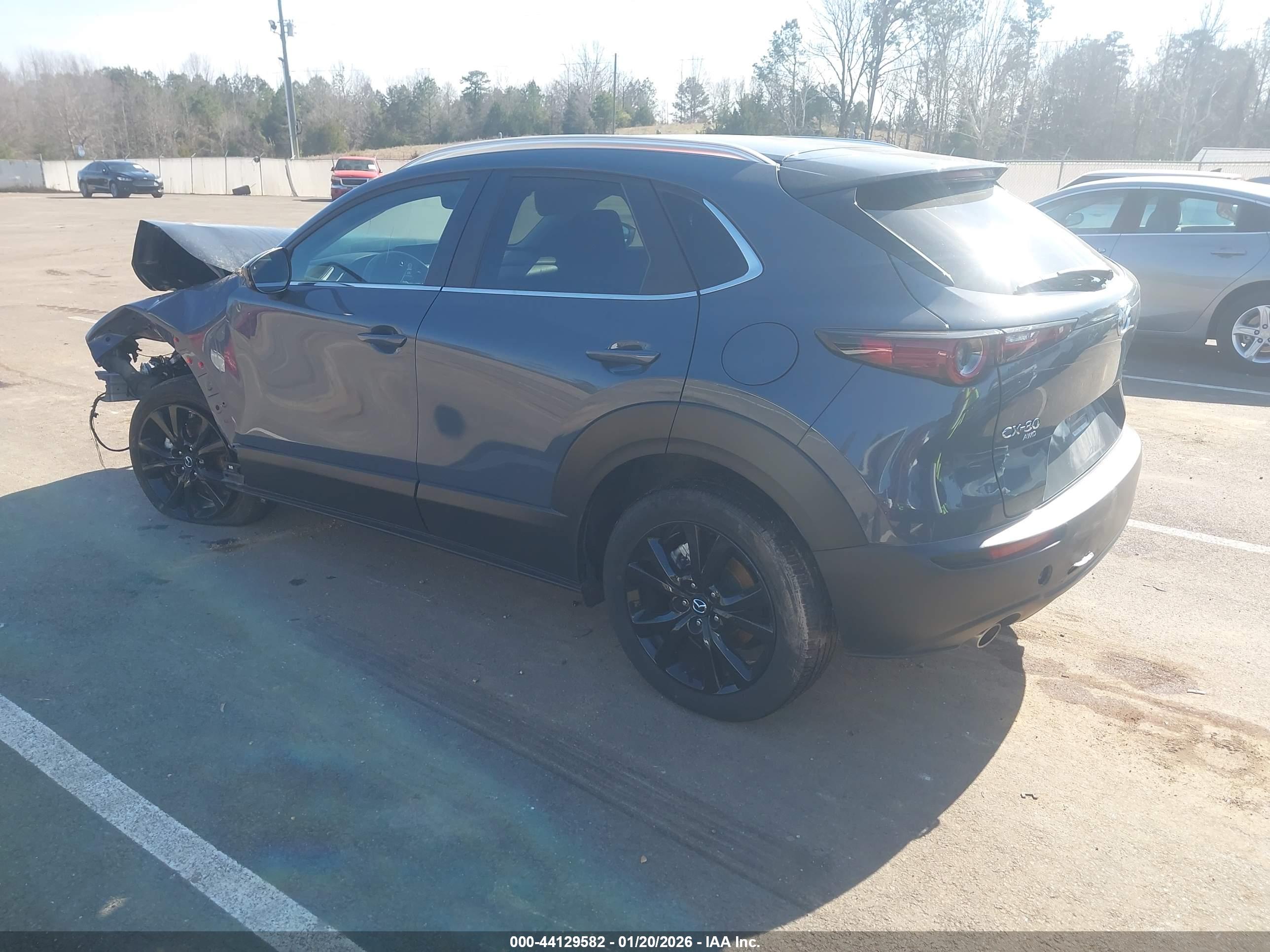 MAZDA CX-30 image 3