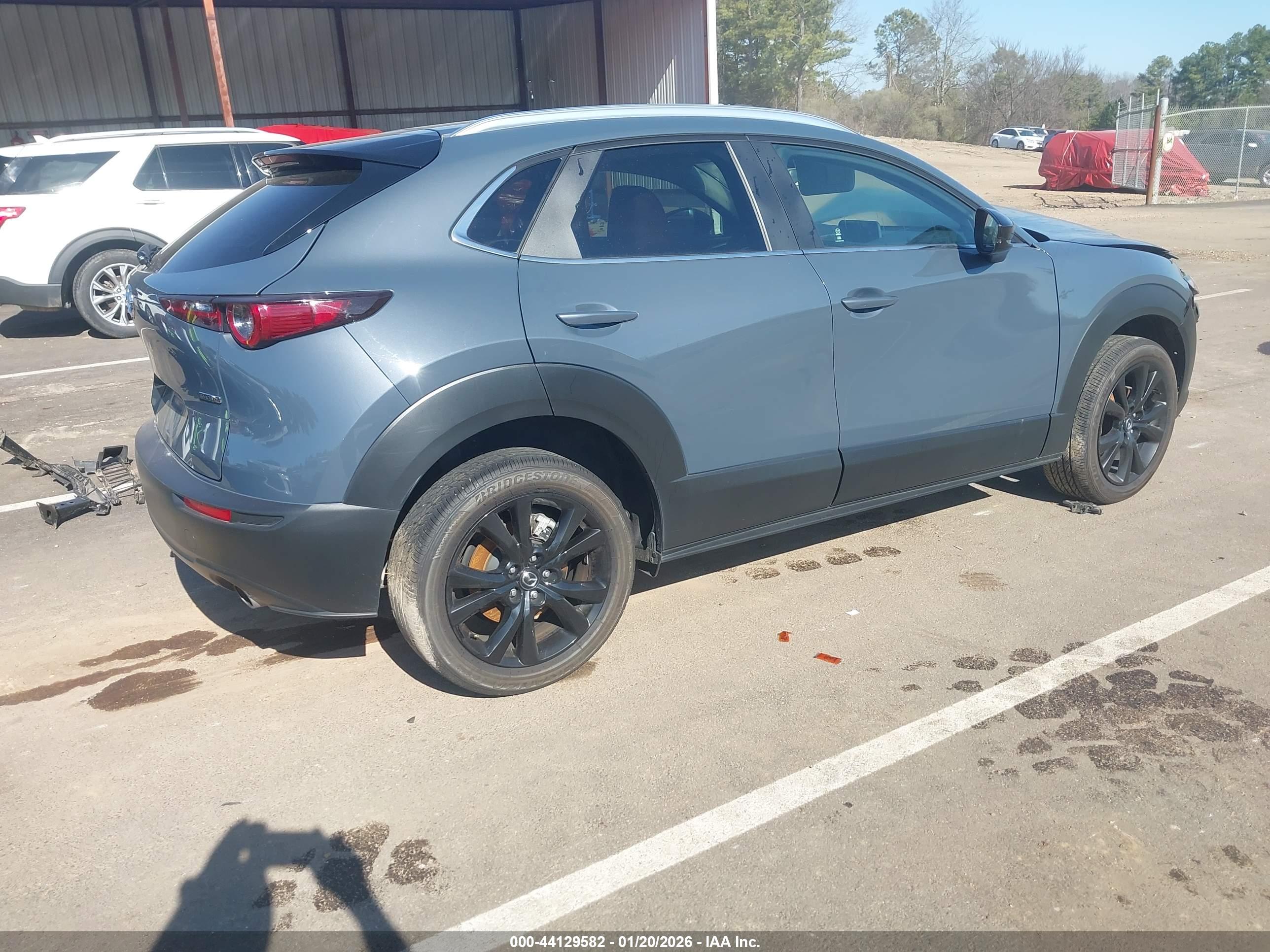 MAZDA CX-30 image 4