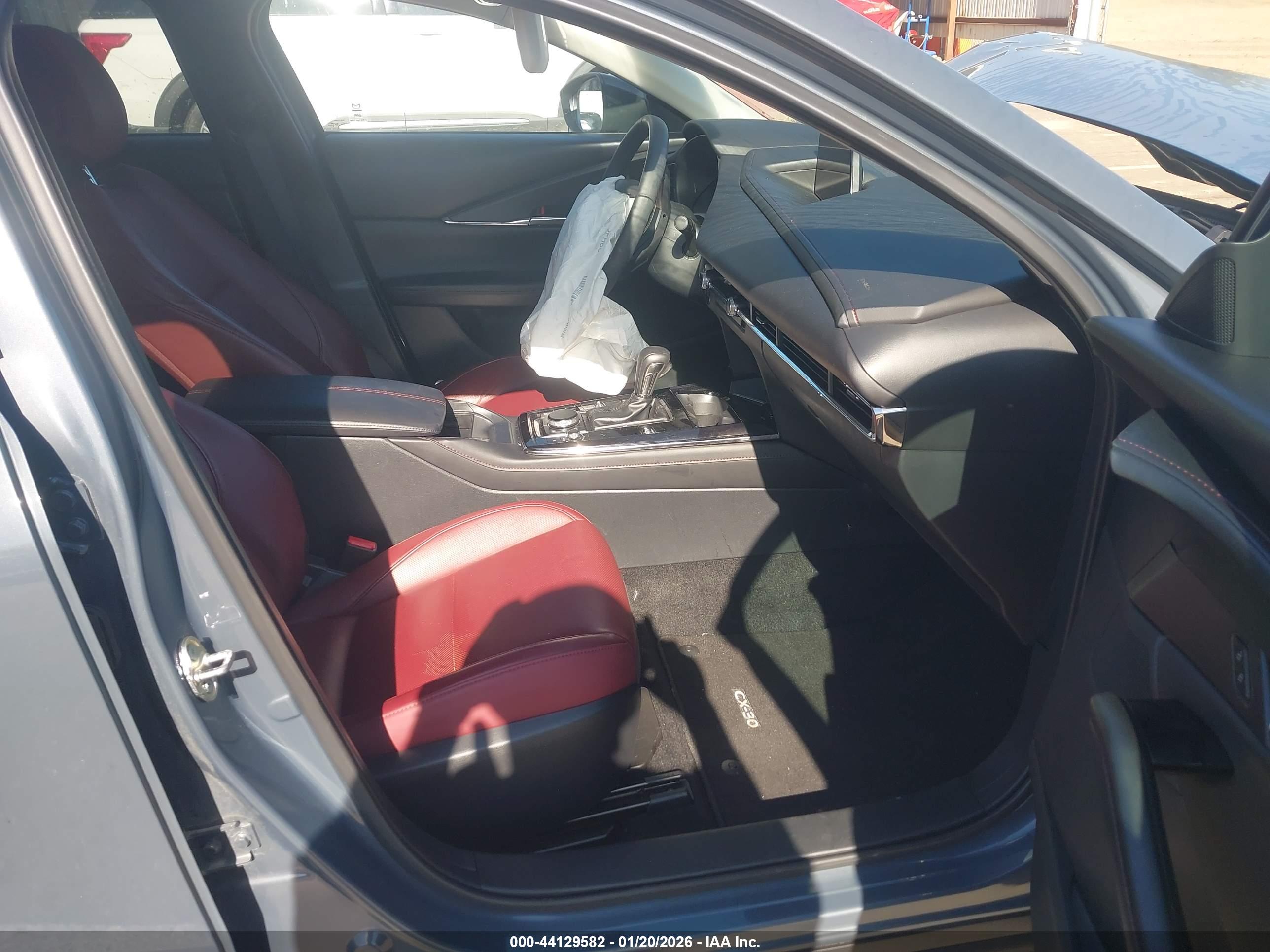 MAZDA CX-30 image 5