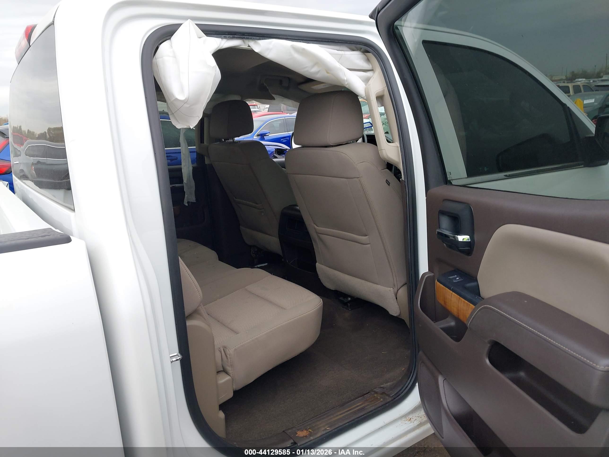 GMC SIERRA image 8