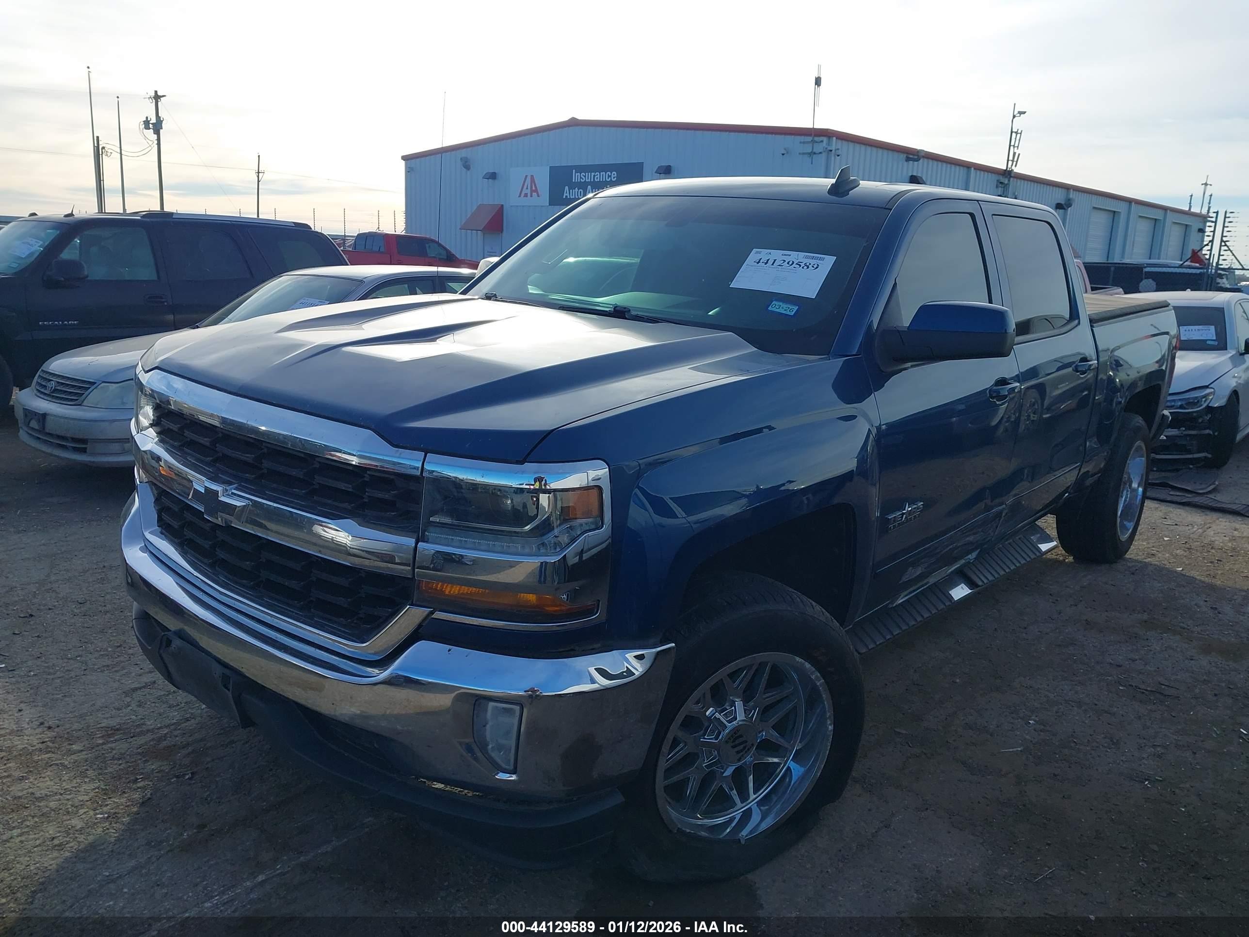 CHEVROLET SILVERADO image 2