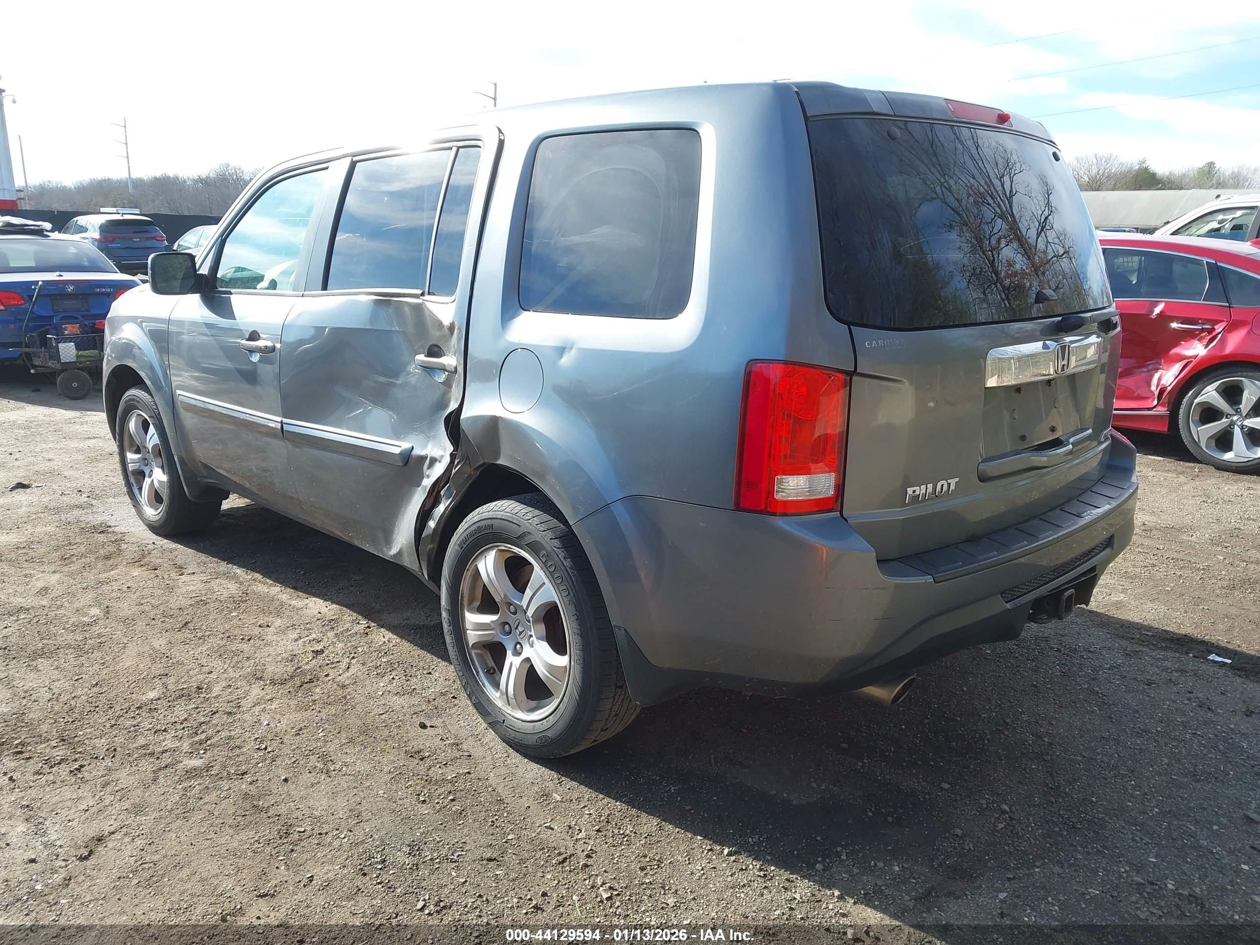 HONDA PILOT image 3