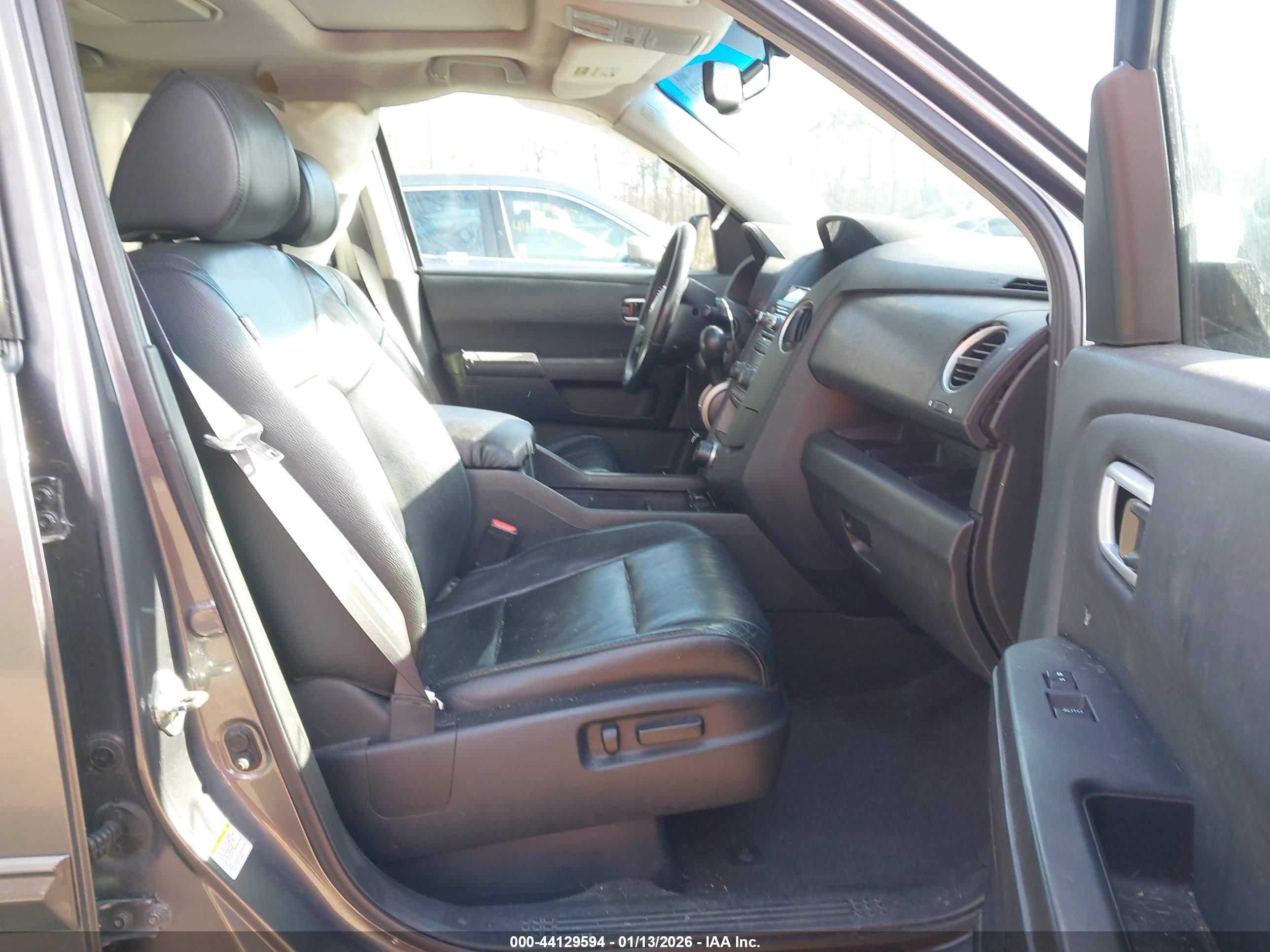 HONDA PILOT image 5