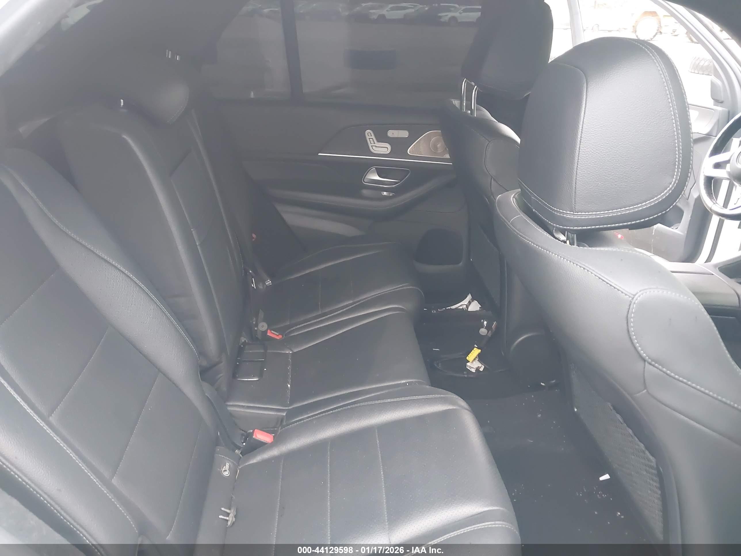 MERCEDES-BENZ GLE image 8